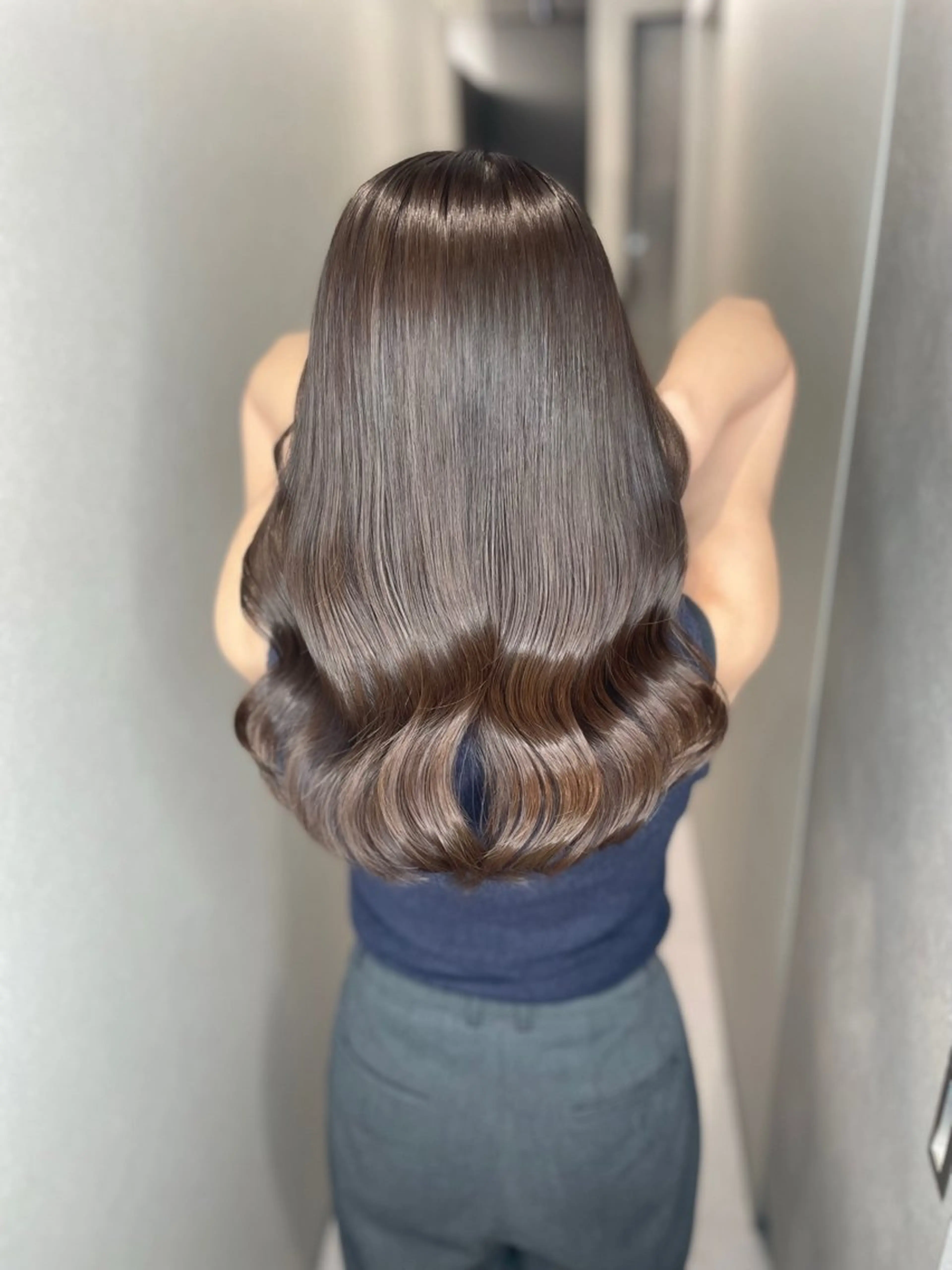 セミロング カラー 透明感カラー 髪質改善 今井 勝也のヘアスタイル