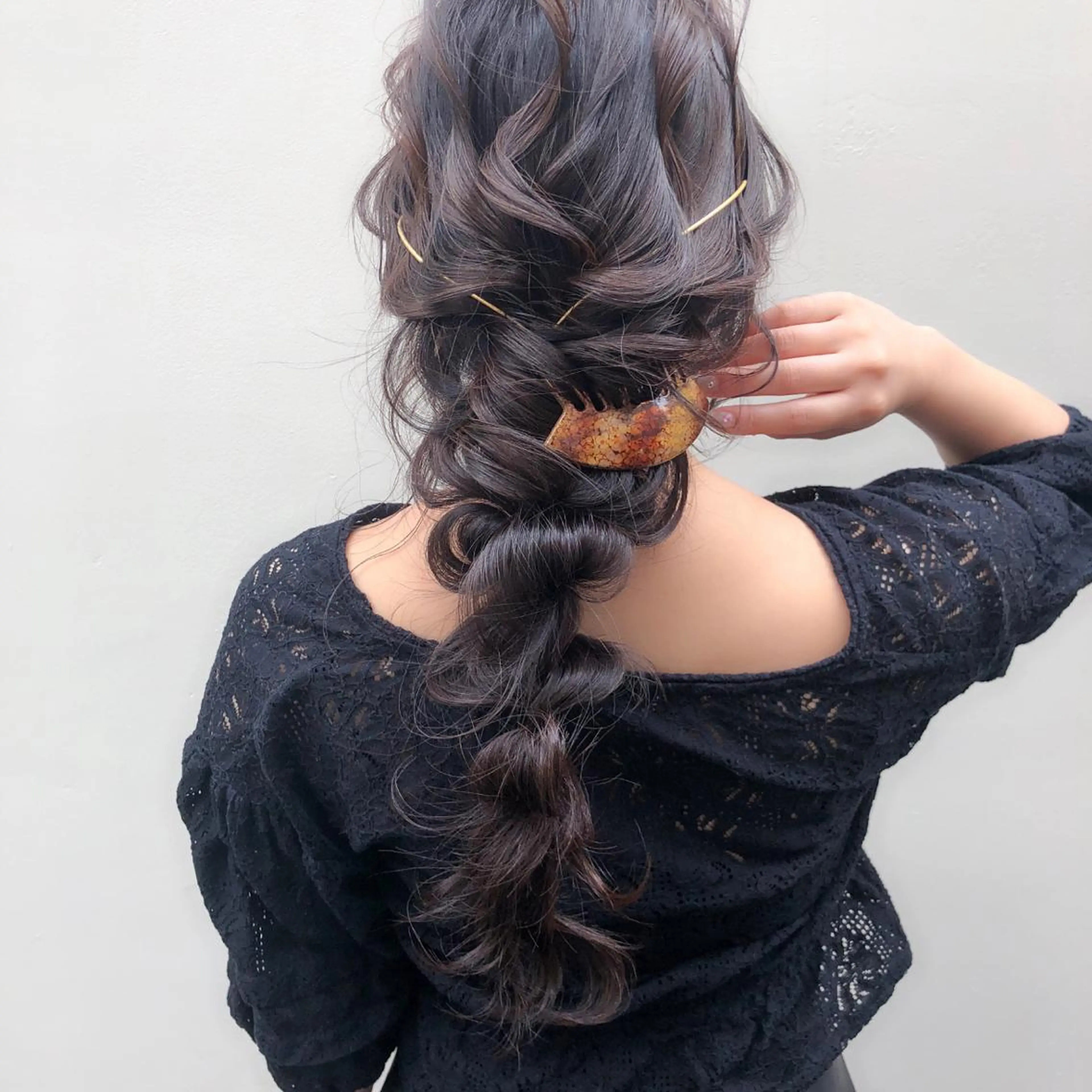 ロング ヘアアレンジ 卒業式お呼ばれ🕊️ ヘアセット✴︎ミキのヘアスタイル