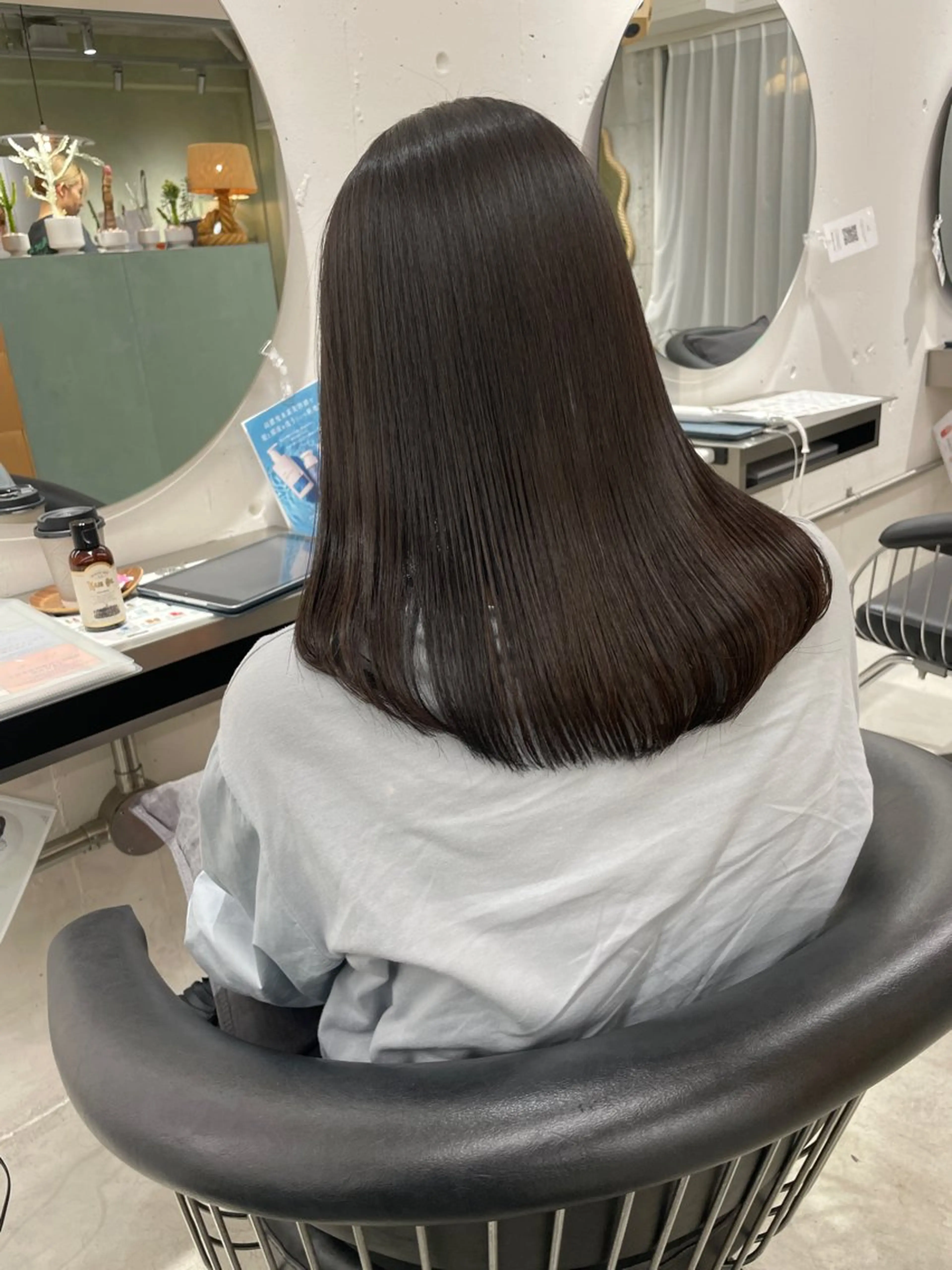 ミディアム 縮毛矯正 砂川 冬羽のヘアスタイル