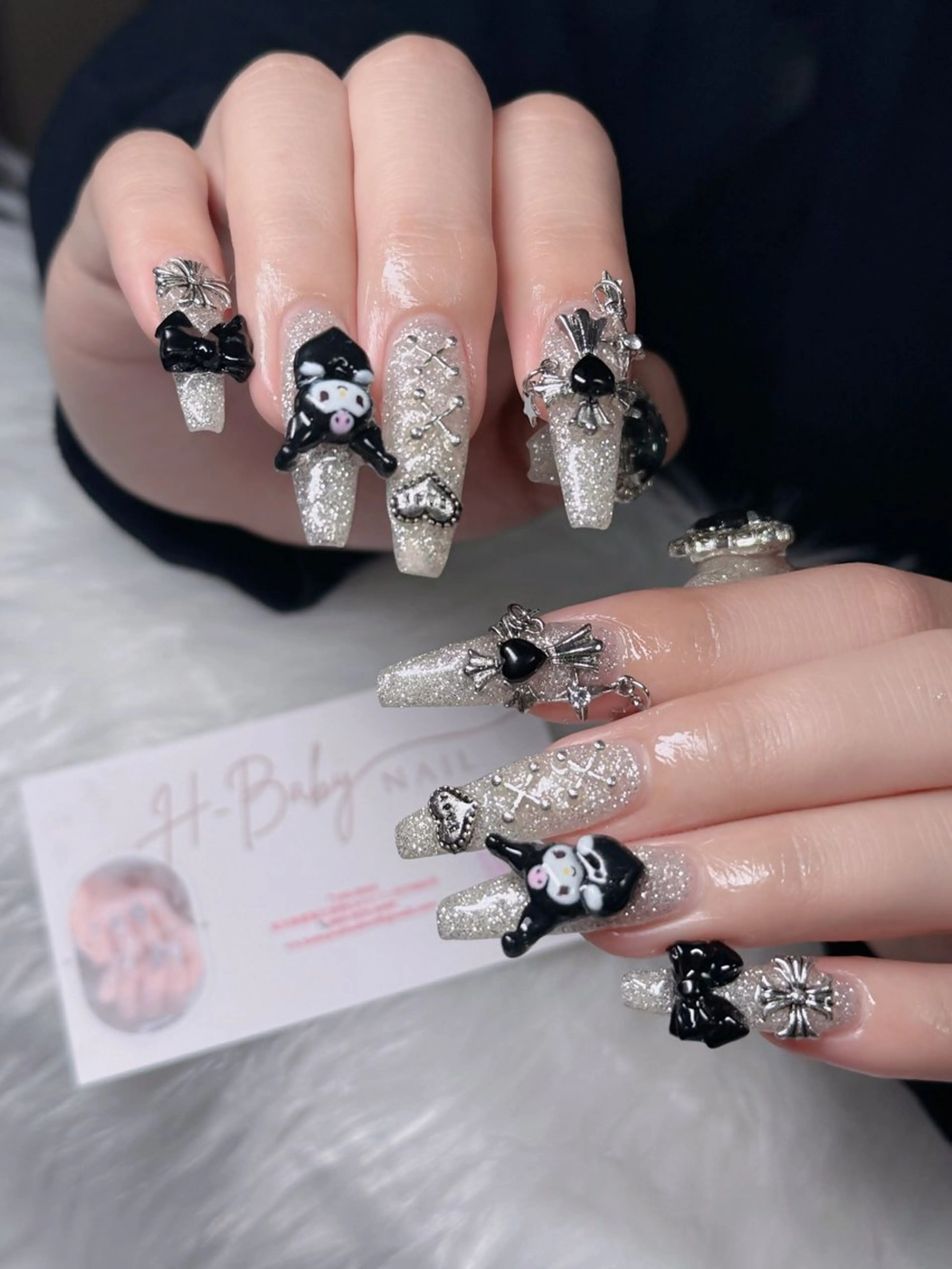 ネイル フレンチネイル ジェルネイル ハロウィン キラキラネイル 韓国ネイル H.baby Nail Salonのネイルデザイン
