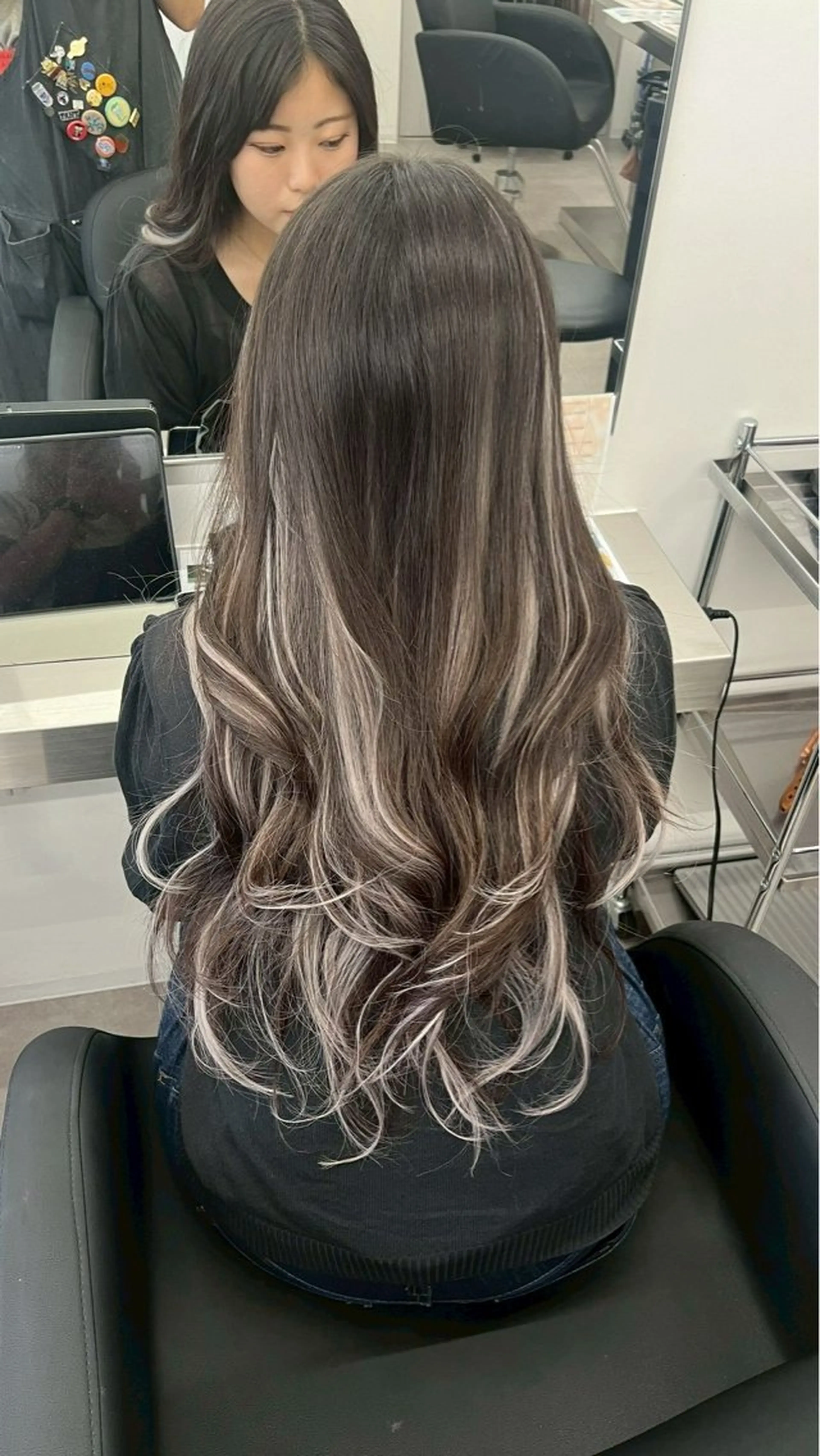 【🔥期間限定🔥】⭐️ハイライト・インナー⭐️したい方にオススメ‼️✨人毛100%シールエクステ20本‼️の写真