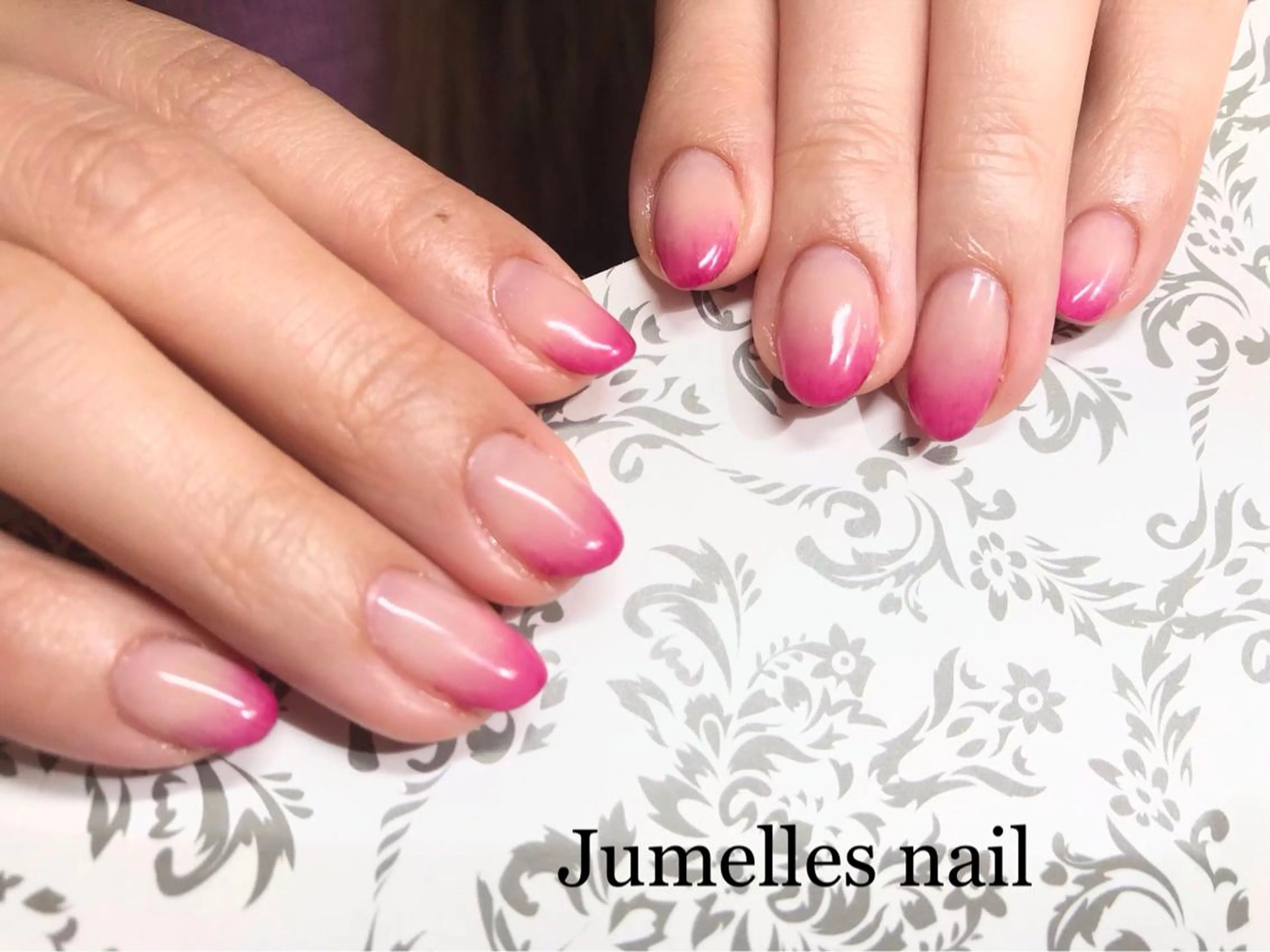 ネイル 髙城 亜紀のネイルデザイン