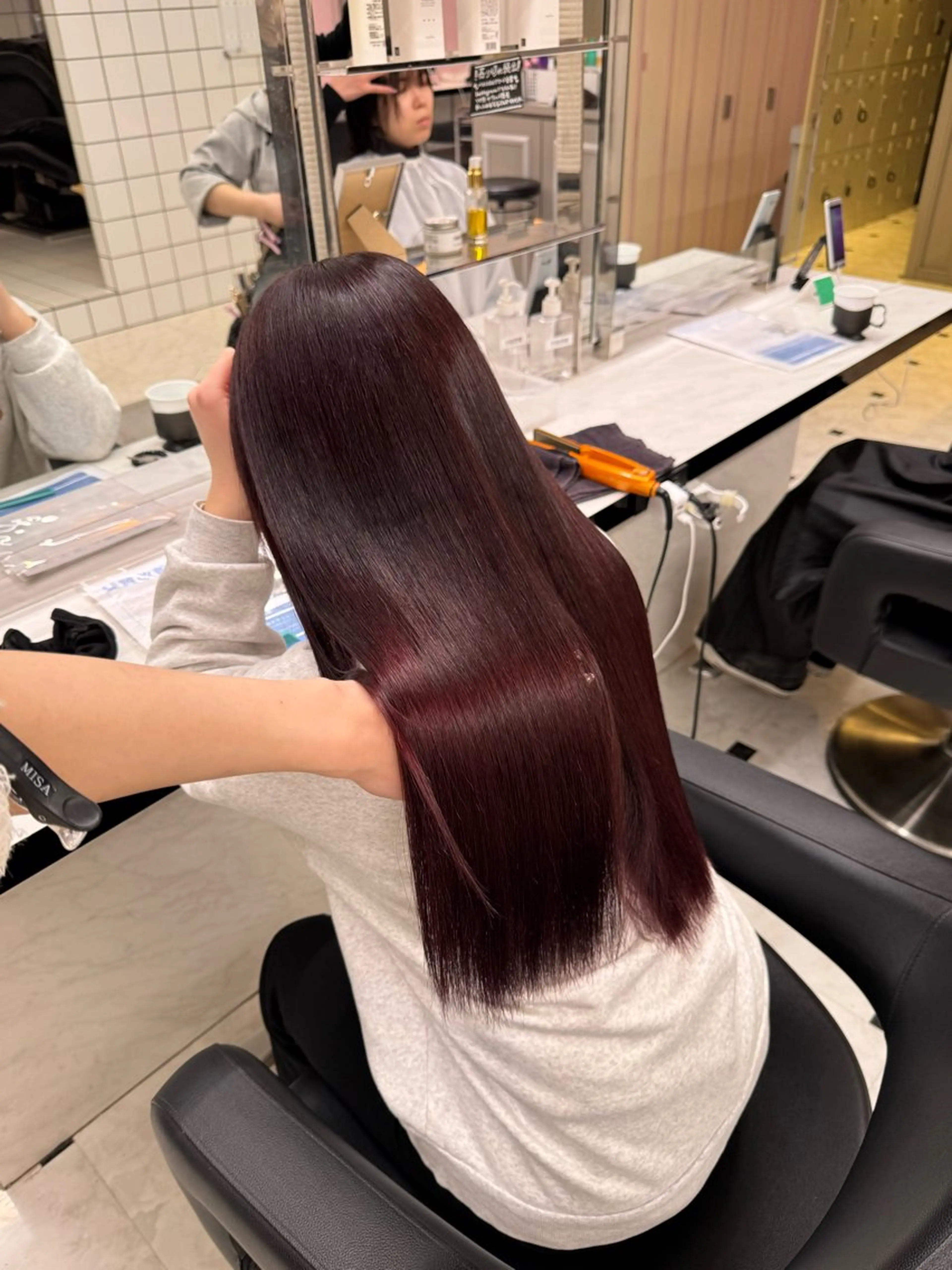 ロング ヘアカラー トリートメント ヘッドスパ ヘアセット ♥️韓国風透明感 暖色misa♥️のヘアスタイル