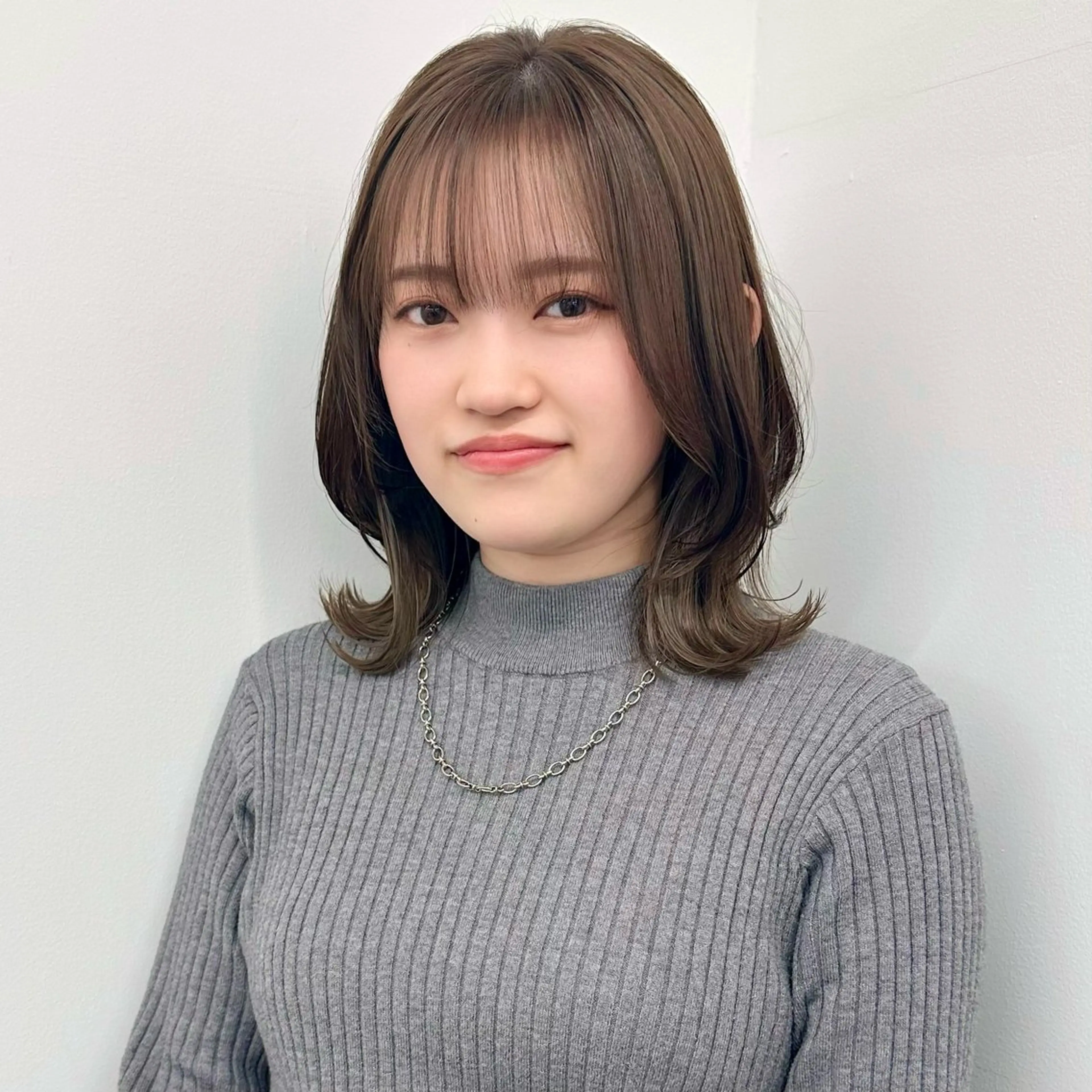 ミディアム カラー カット ヘアカラー トリートメント ブリーチなし/レイヤ ー特化🌈Tommyのヘアスタイル