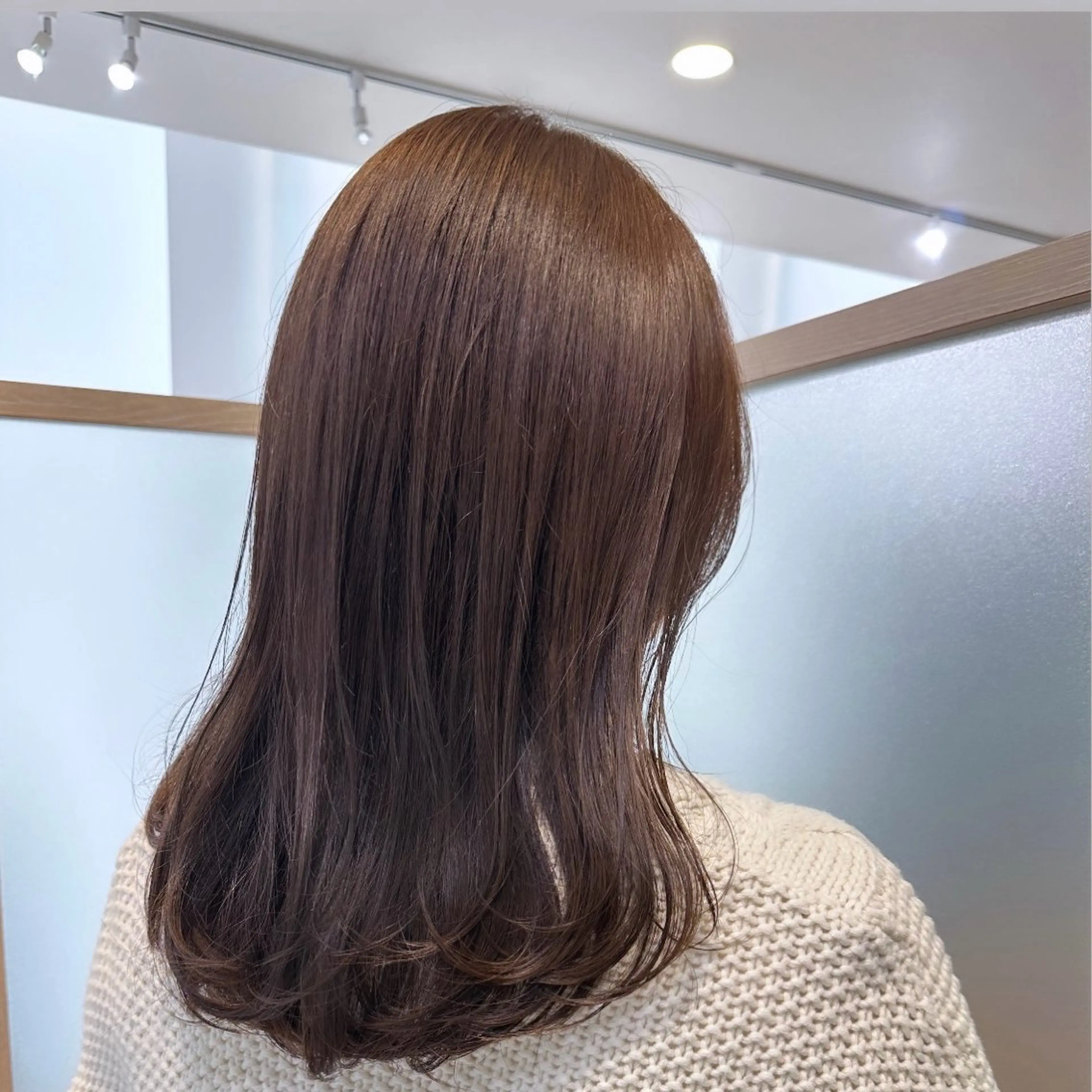 ロング カラー ヘアアレンジ ブリーチ 透明感カラー グレージュ ブリーチなしカラー 外国人風カラー ヘアカラー トリートメント REONA🪽✨薬院 レイヤーカット🫧のヘアスタイル