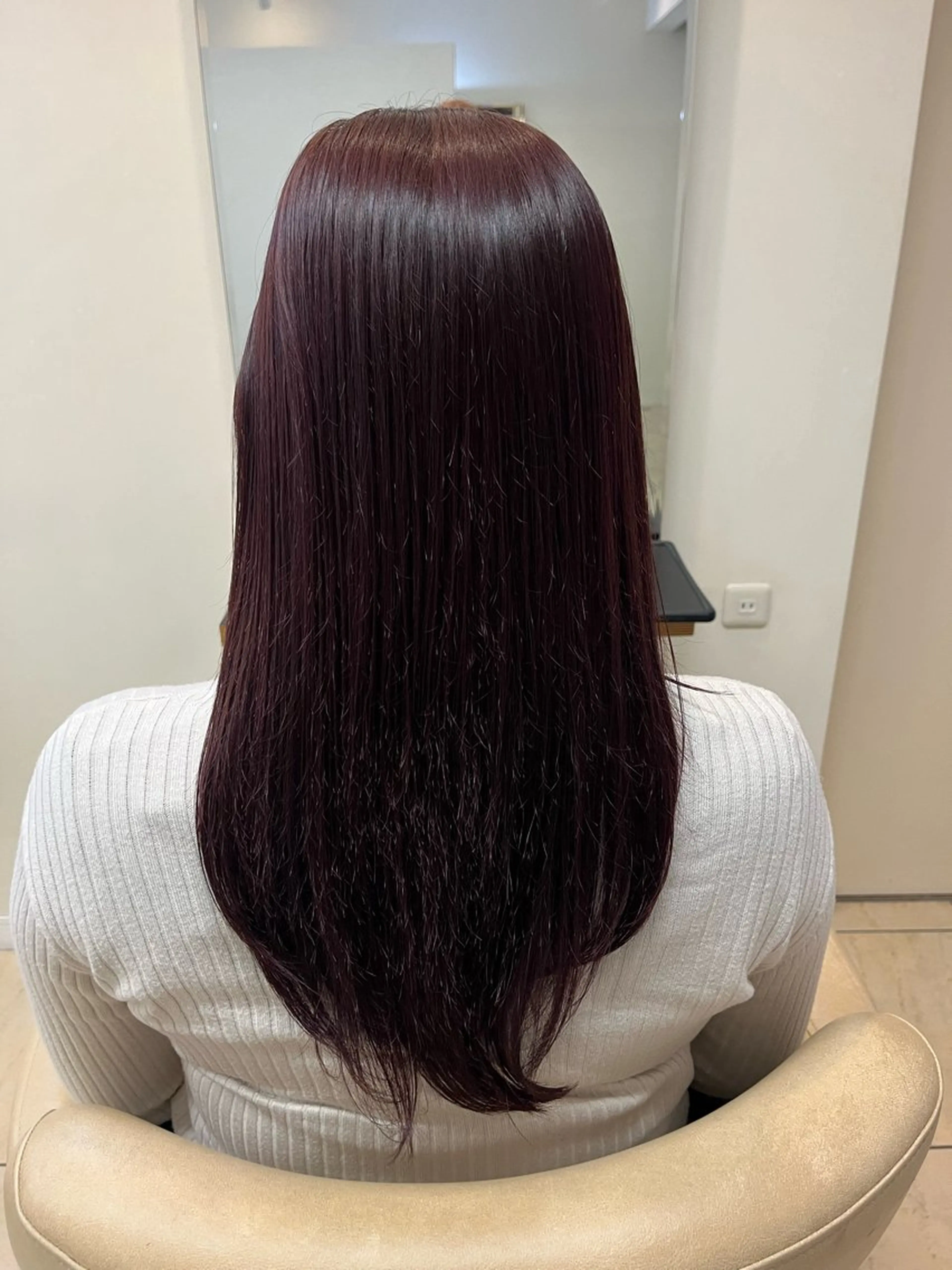 ロング 松浦 彩のヘアスタイル