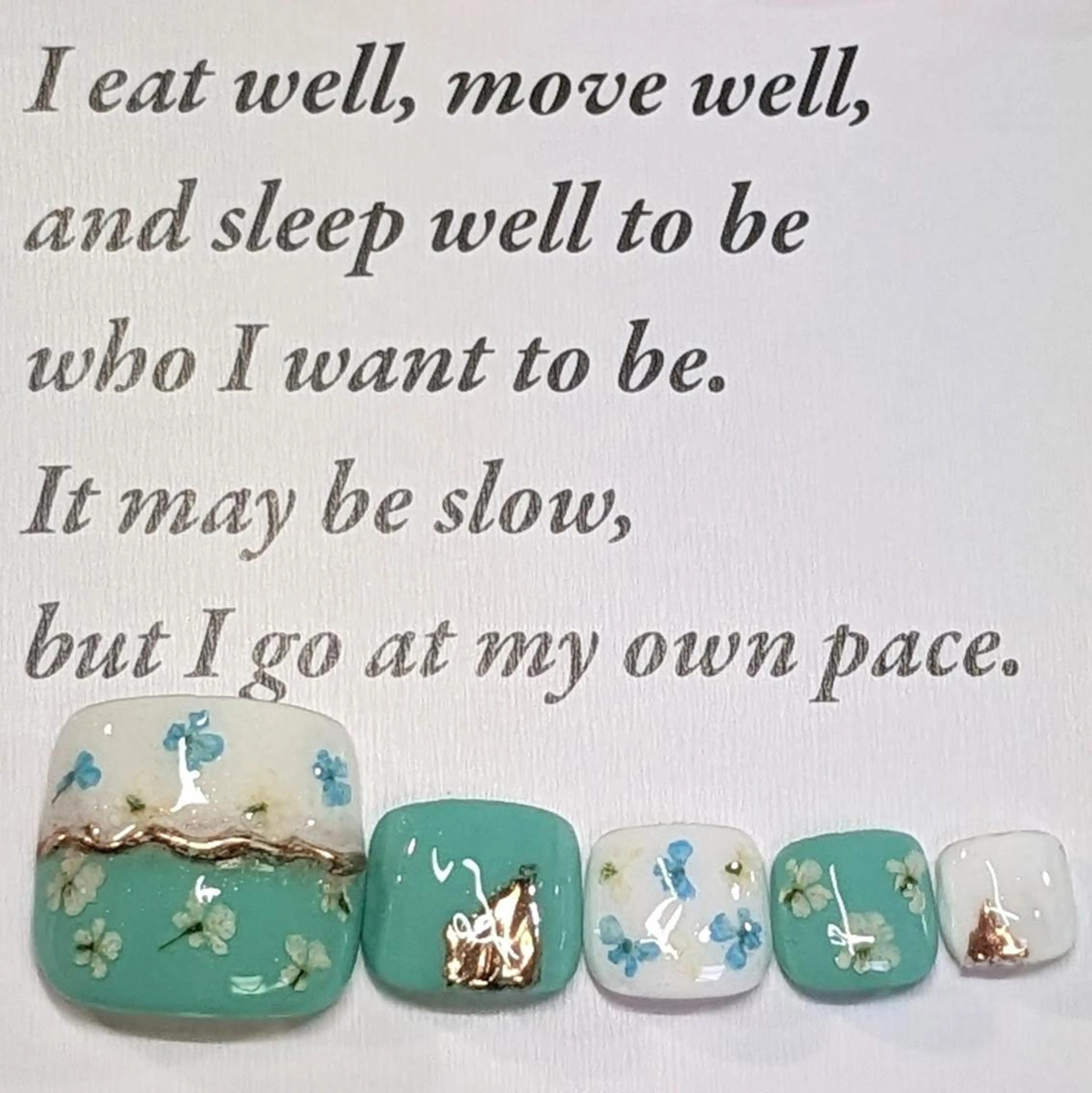 ネイル アートネイル フラワーネイル フットネイル ネイルサロンベルティ .keikoのネイルデザイン