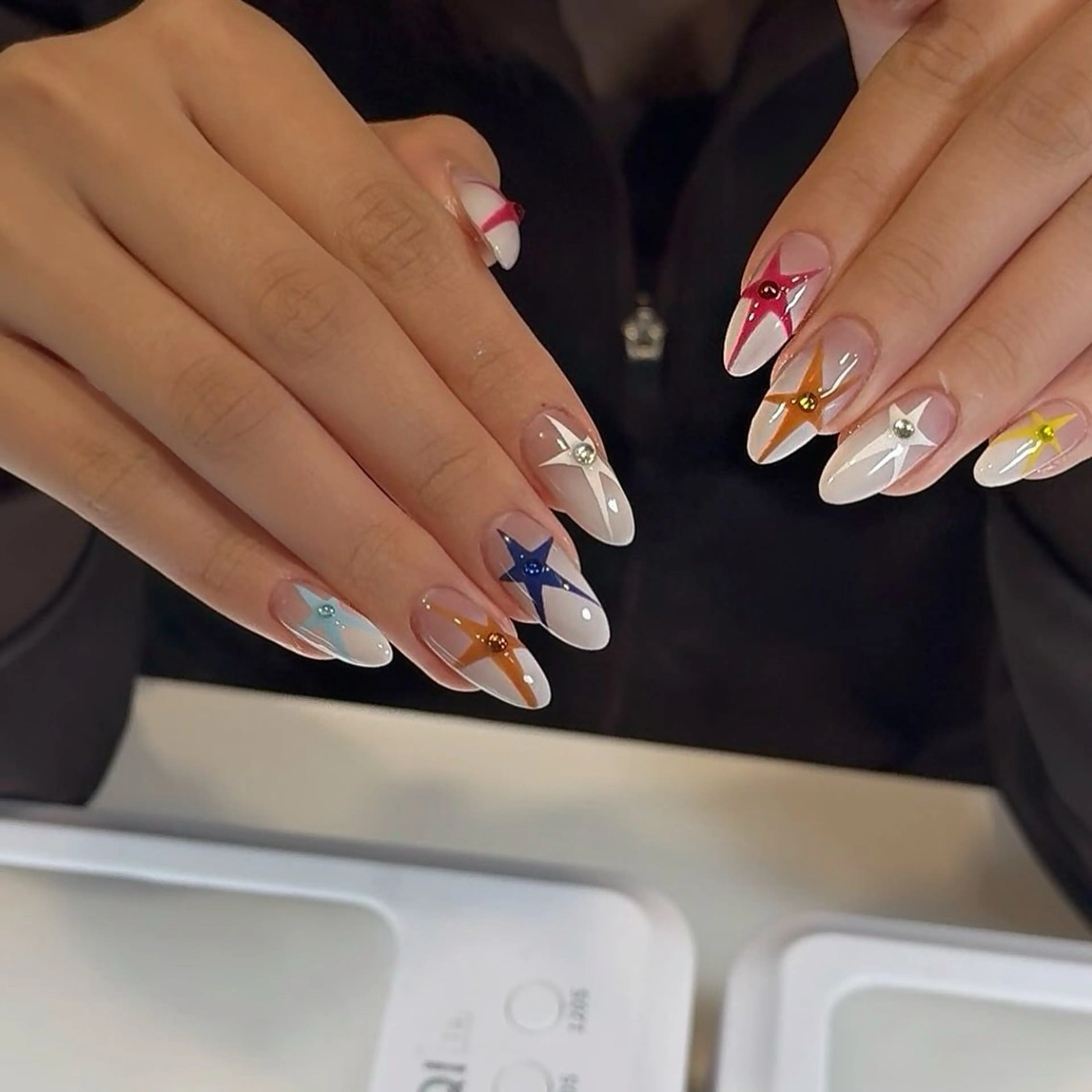 ネイル フットネイル フレンチネイル 韓国ネイル ロングネイル マグネットネイル Lee _nailのネイルデザイン