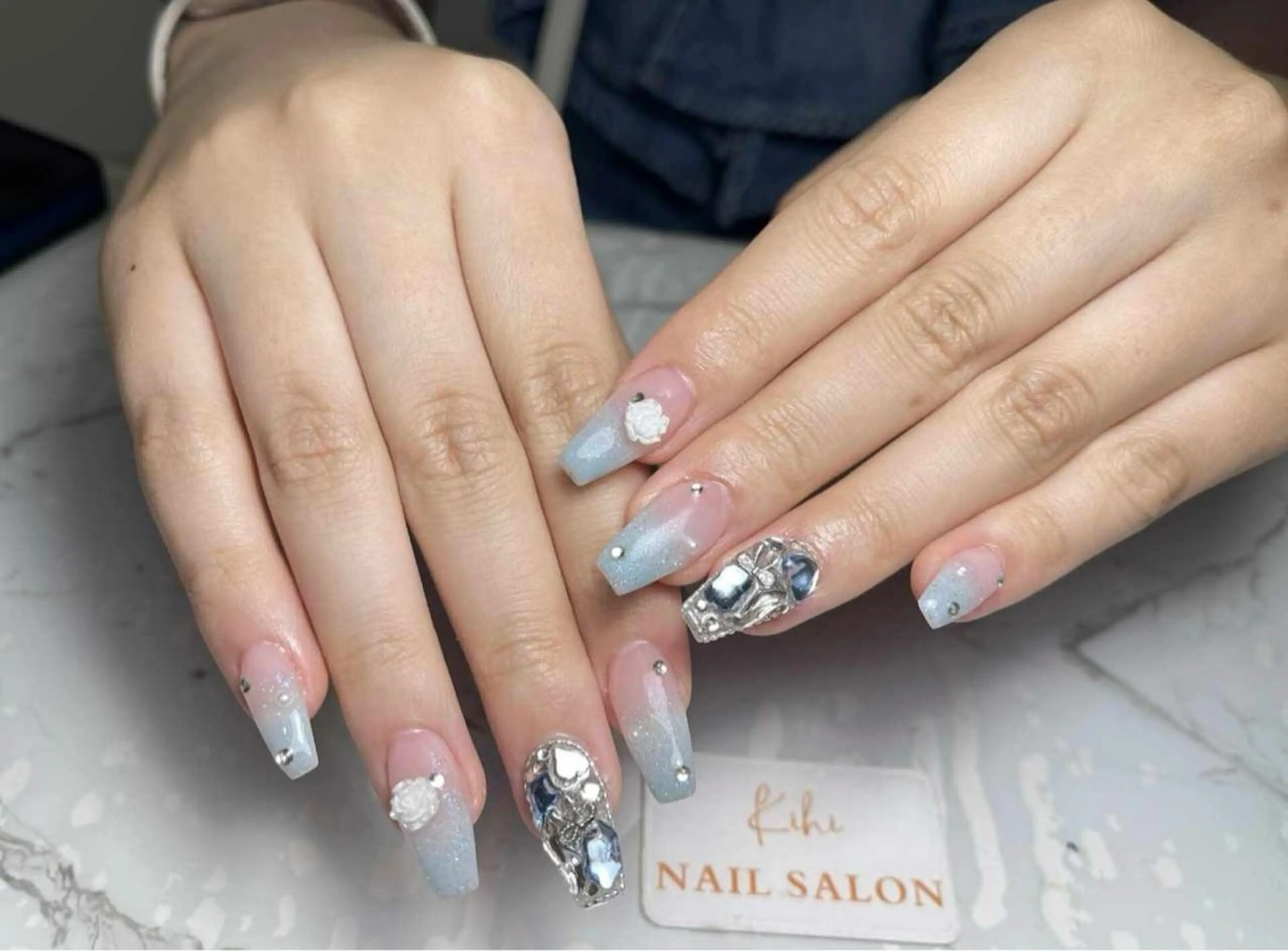 ネイル アートネイル ジェルネイル キラキラネイル 韓国ネイル スカルプネイル ハンドネイル 清水 ユナのネイルデザイン