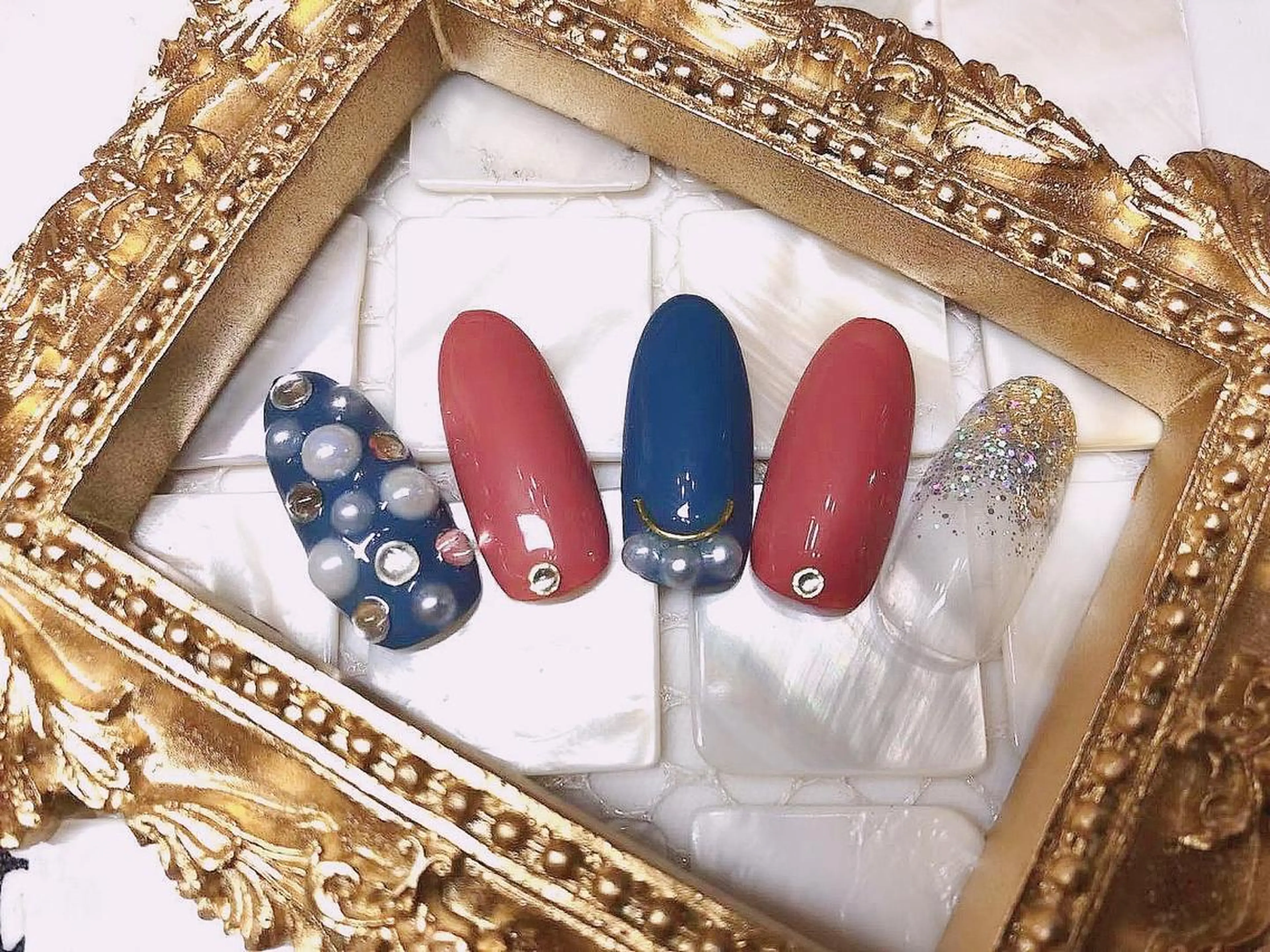 ネイル ハンドネイル マジック ミラーのネイルデザイン