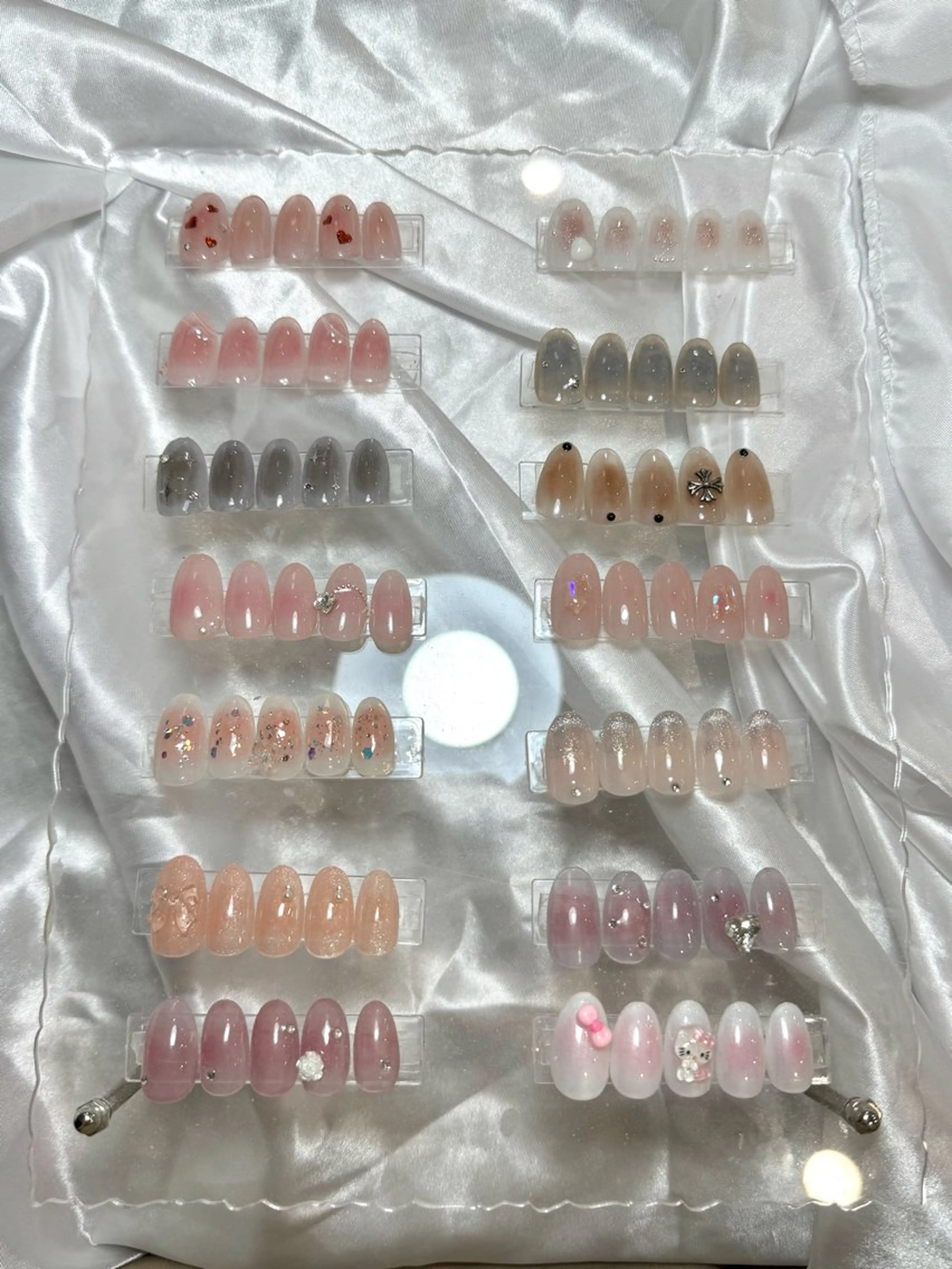 【HANDオフなし】定額チークネイルの写真