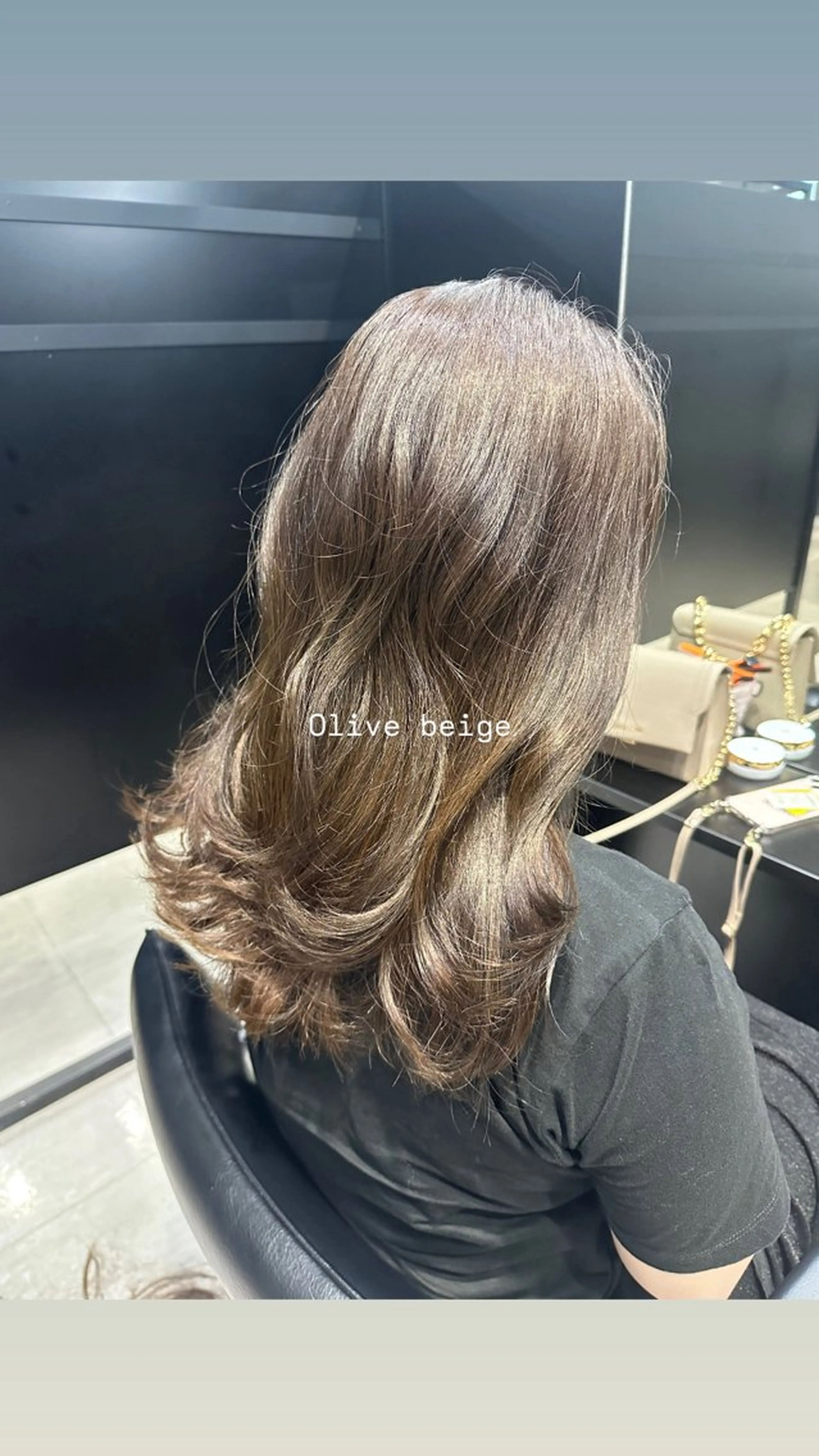 ロング カラー ベージュカラー ブラウンカラー ケアカラー オリーブベージュ ピンクカラー カット ヘアカラー 天野 瑠真のヘアスタイル