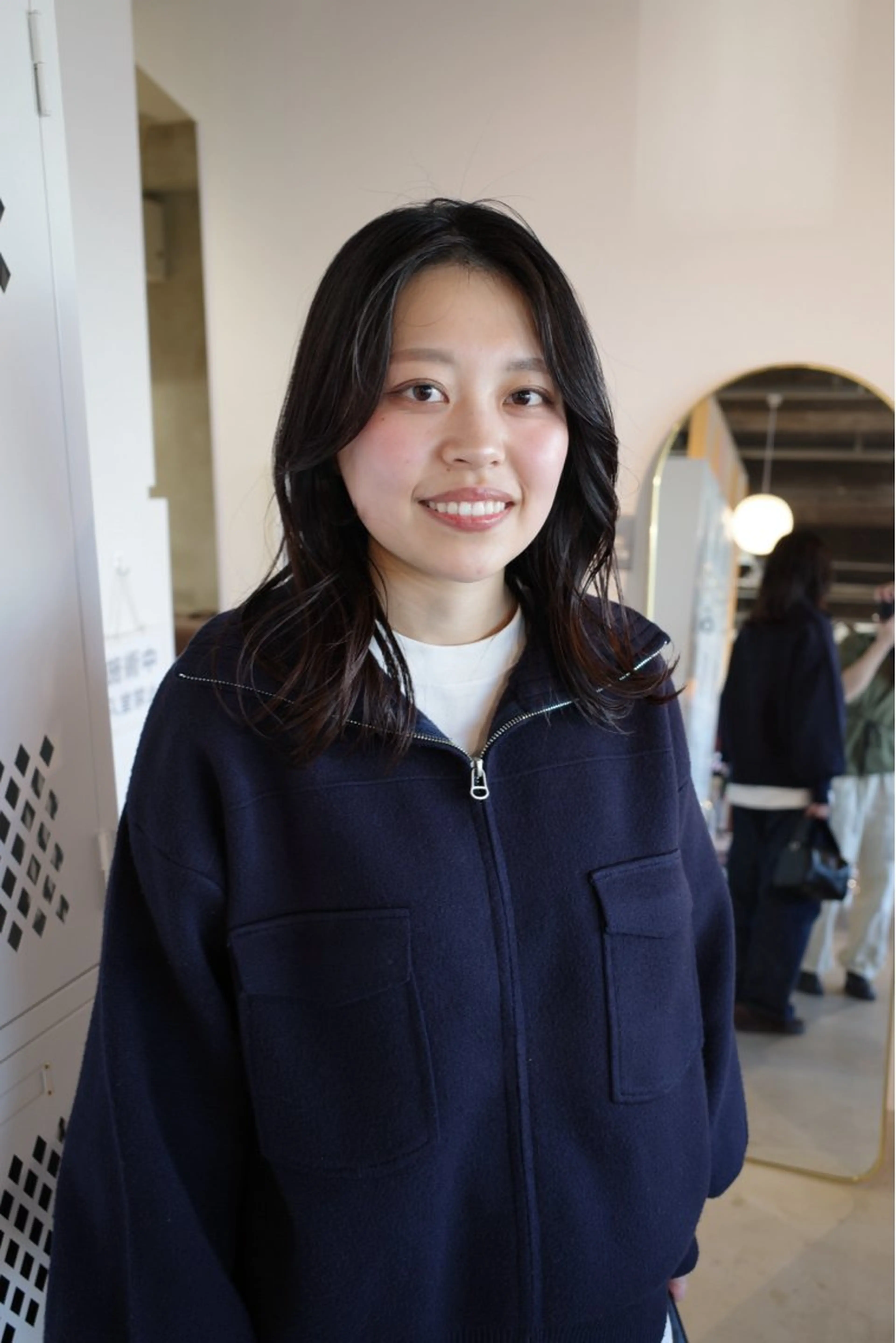 セミロング カラー 安藤 結花のヘアスタイル