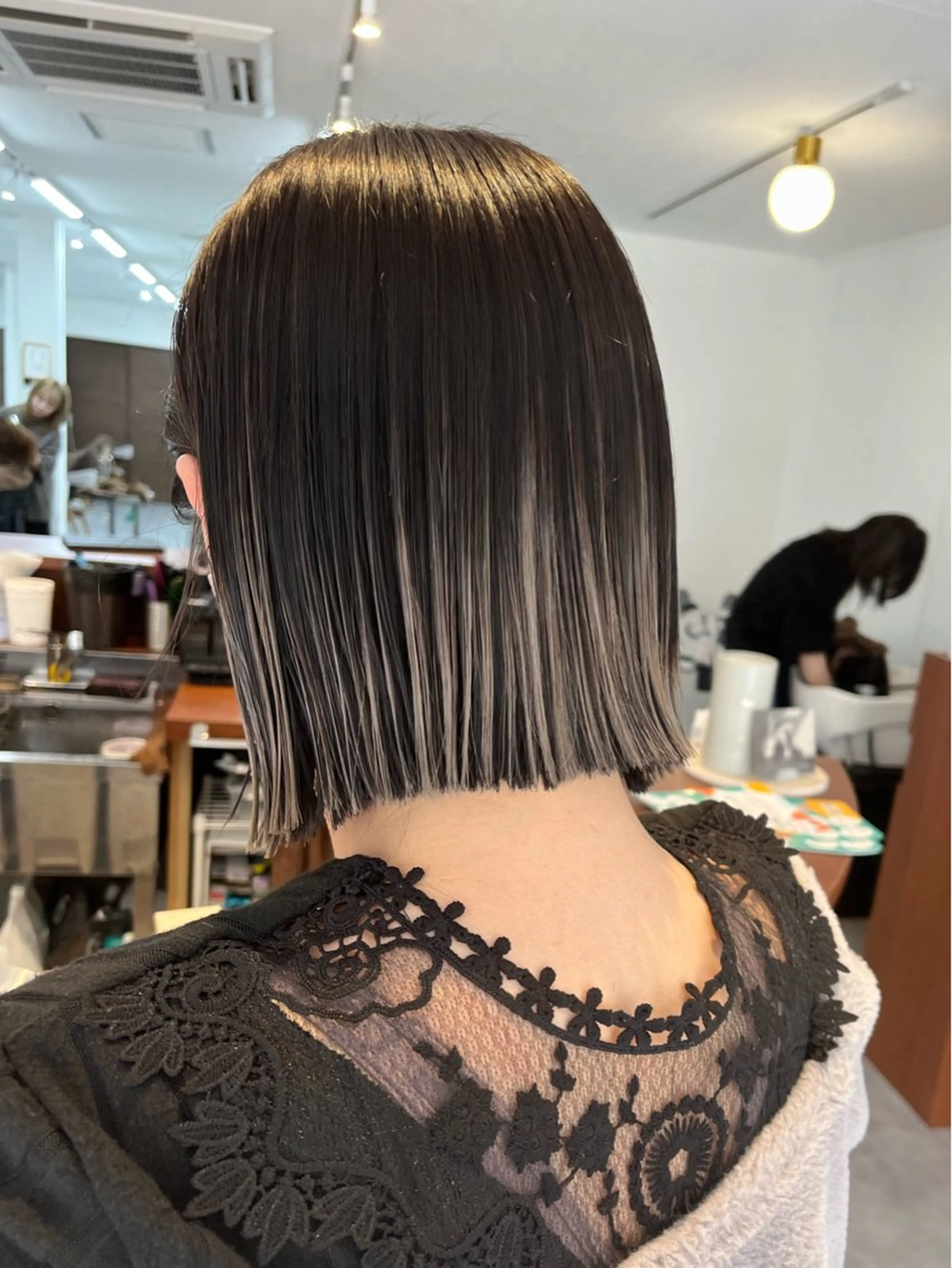 ミディアム カット ヘアカラー ボブ/レイヤー/ ショートcovo代表のヘアスタイル