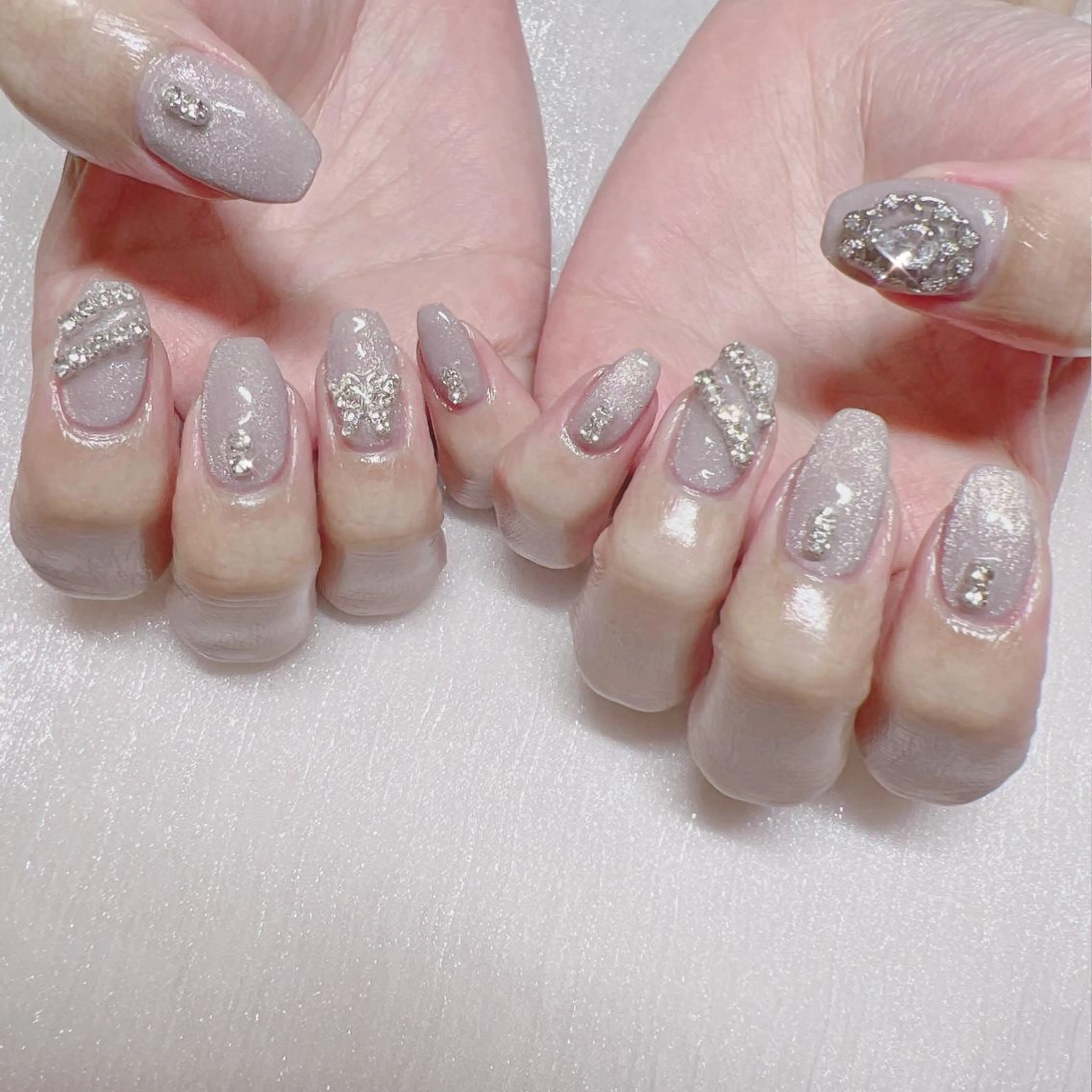 ネイル オーロラネイル フットネイル フレンチネイル ジェルネイル 韓国ネイル ハンドネイル ハンドケア 【ENサロン】 Rei🎀Nailのネイルデザイン
