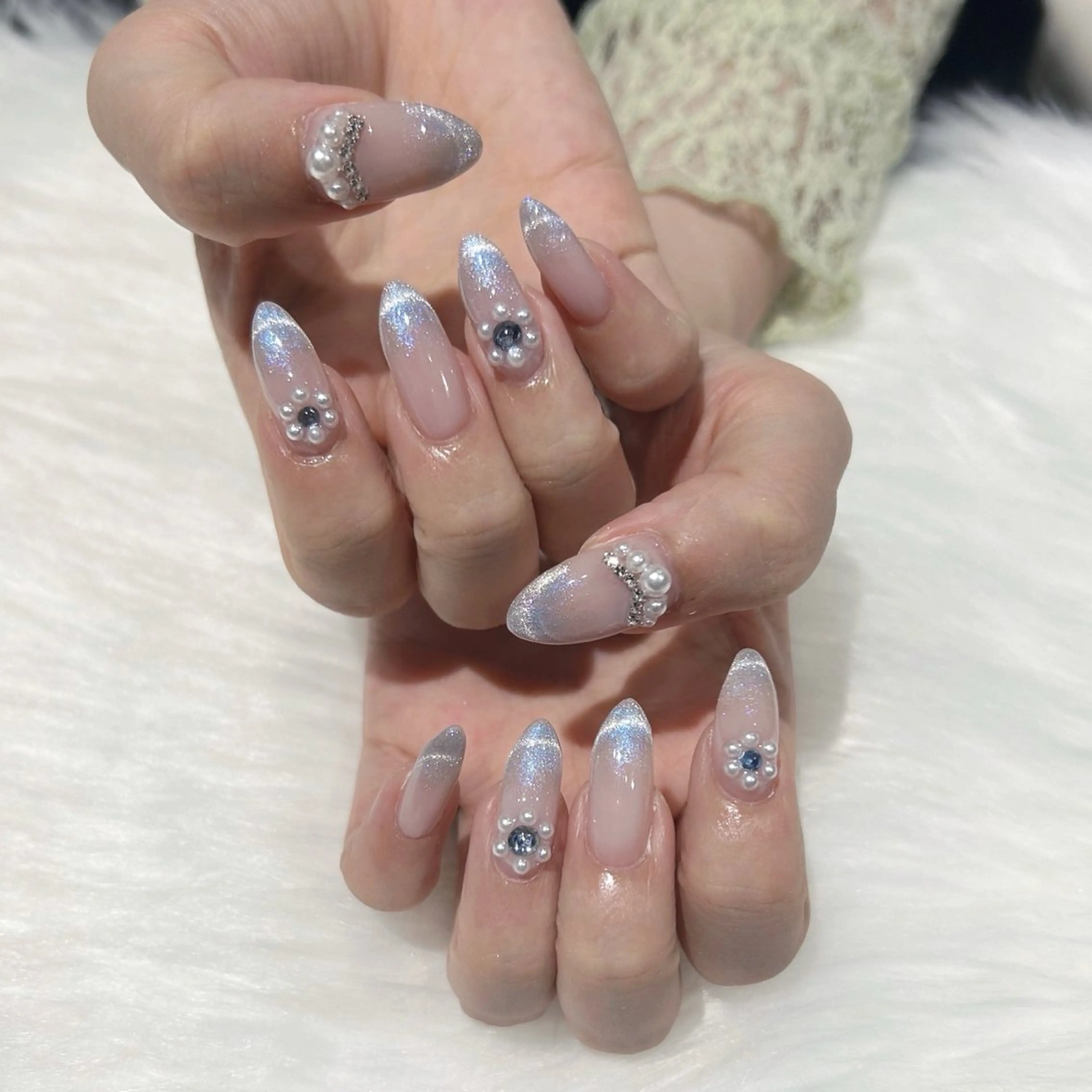 ネイル ブルー フレンチネイル キラキラネイル マグネットネイル マグネットフレンチ ハンドネイル ぷりゅねる 心斎橋のネイルデザイン