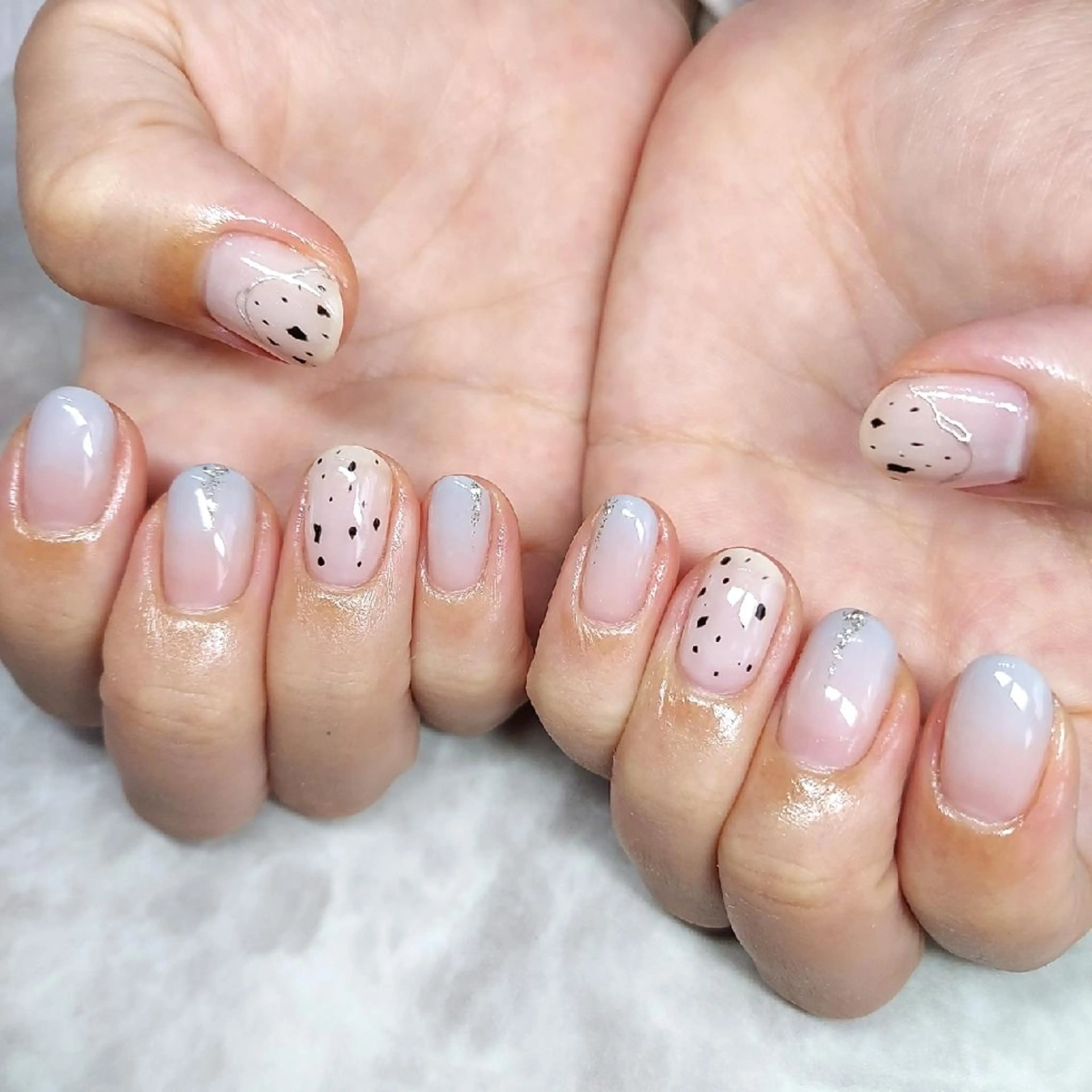 ネイル フラワーネイル グラデーション マグネットネイル ミラーネイル ニュアンスネイル ハンドネイル 栗東駅 徒歩10分 ネイルサロン ディアのネイルデザイン