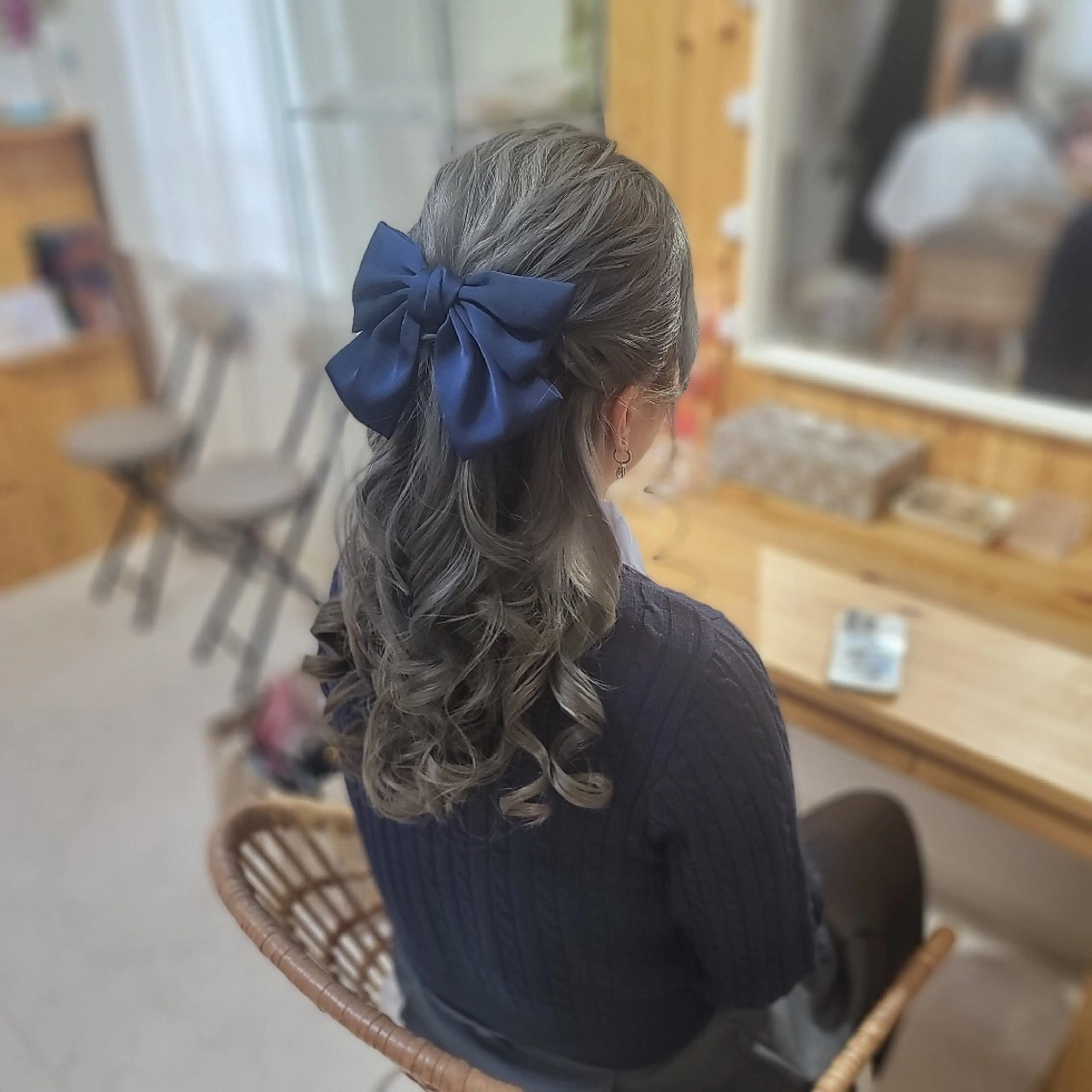 ロング ヘアアレンジ ハーフアップ ヘアセット 渥美 寿美翔のヘアスタイル