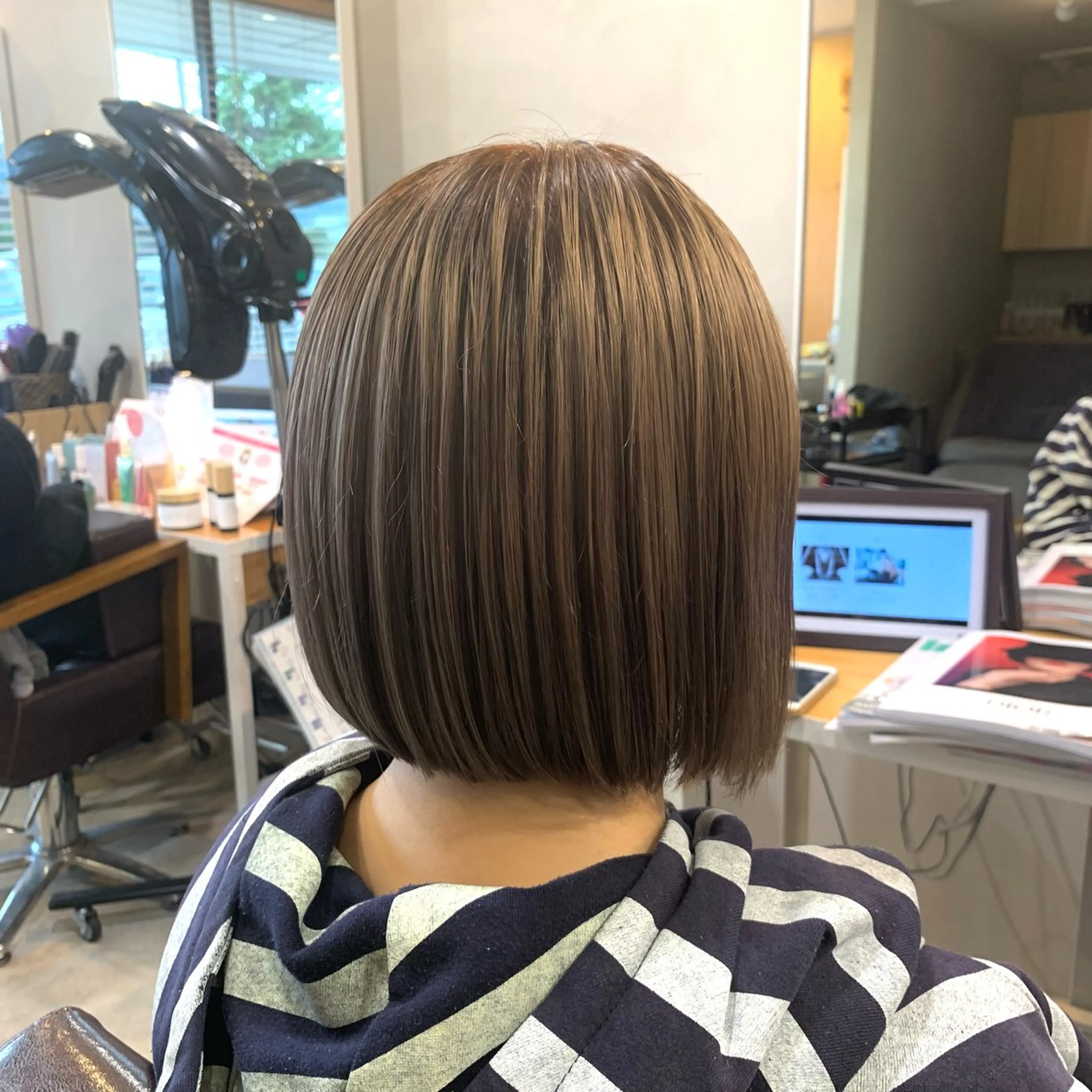 ショート カラー 前下がりボブ ベージュカラー ボブ 🟢三上亮/ Relation🟢のヘアスタイル