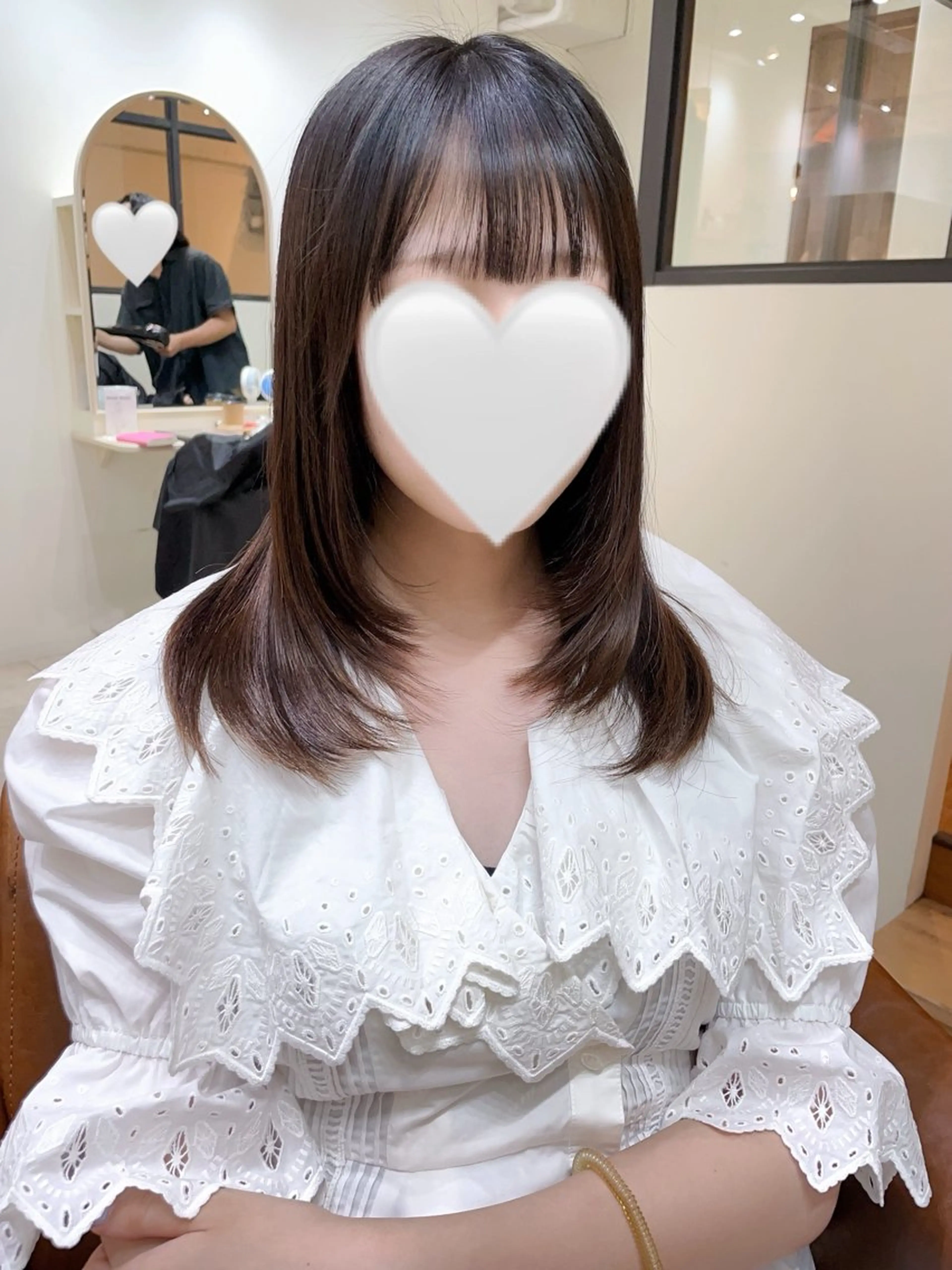 ミディアム カラー カット ヘアカラー トリートメント 村山 茉衣のヘアスタイル