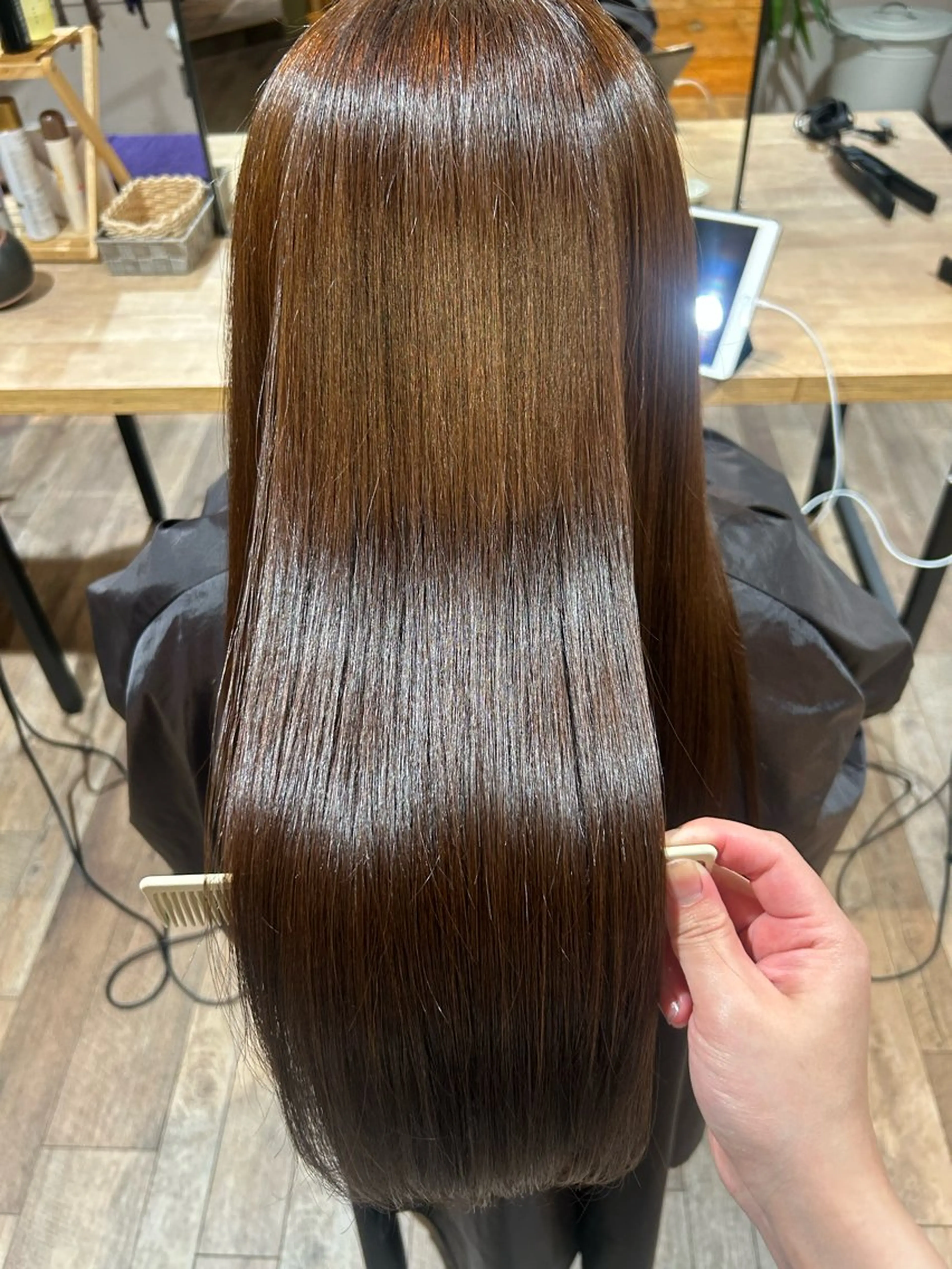 ロング e.m. マヒロのヘアスタイル