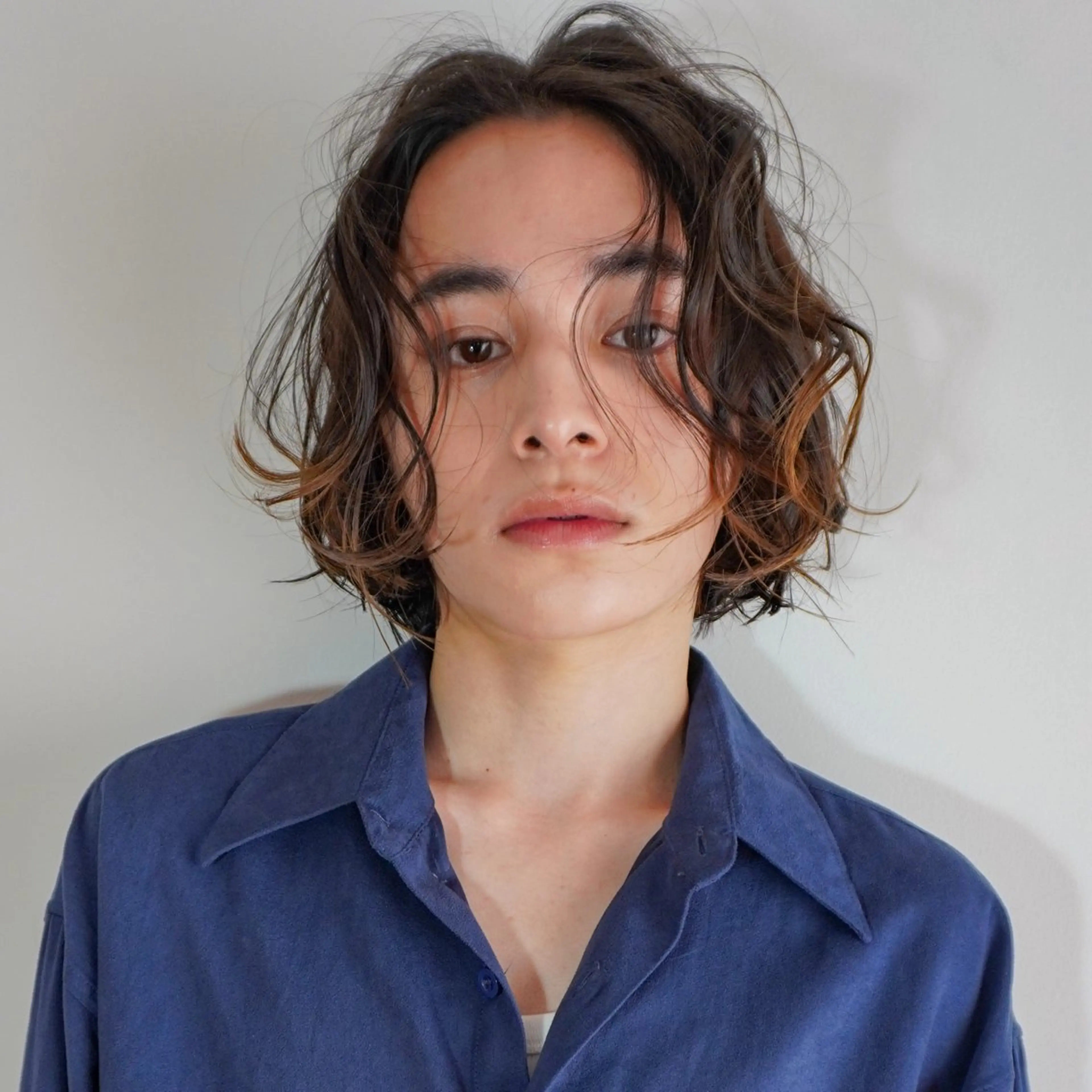 ミディアム パーマ メンズ ミディアムパーマ メンズパーマ ボブ カット ヘアカラー パーマ トリートメント メンズヘア/パーマ/ SHOUTOのヘアスタイル