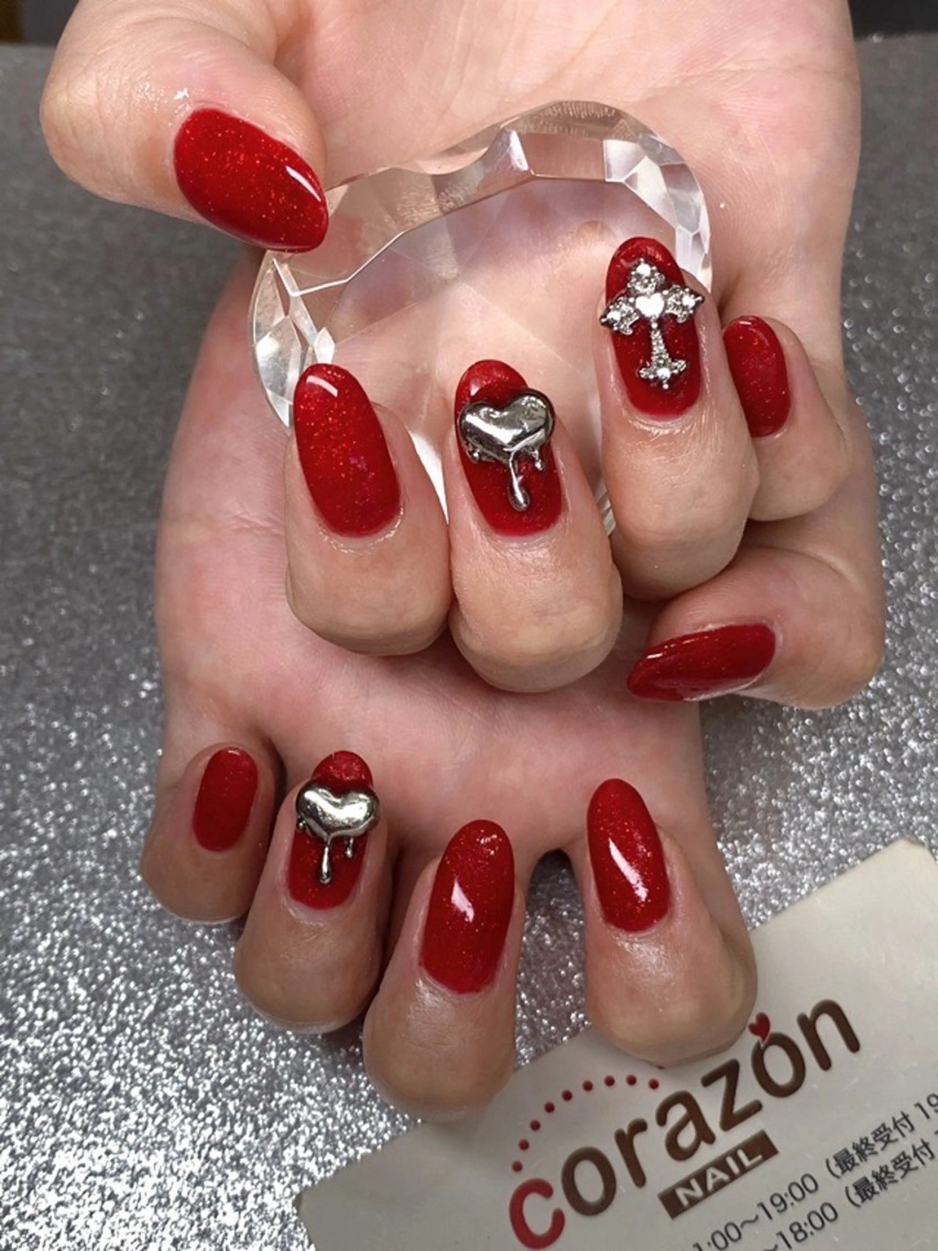 ネイル ジェルネイル ハート ラメ(グリッター) ワンカラーネイル 赤色 corazon所属・ネイリスト aicoのネイルデザイン