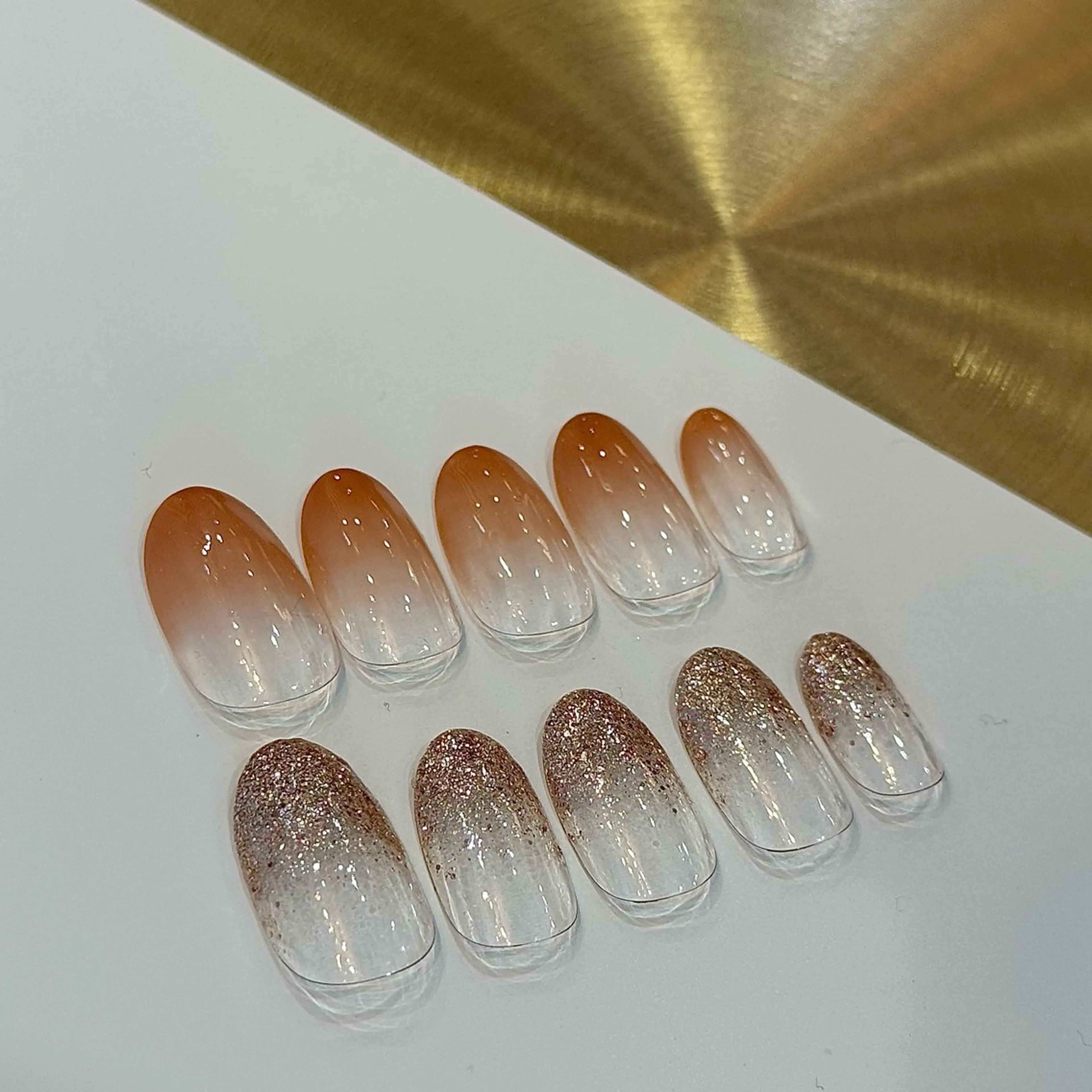 モニター価格⸝⋆*【ハンド】グラデーション／オフ有(追加アート無)の写真