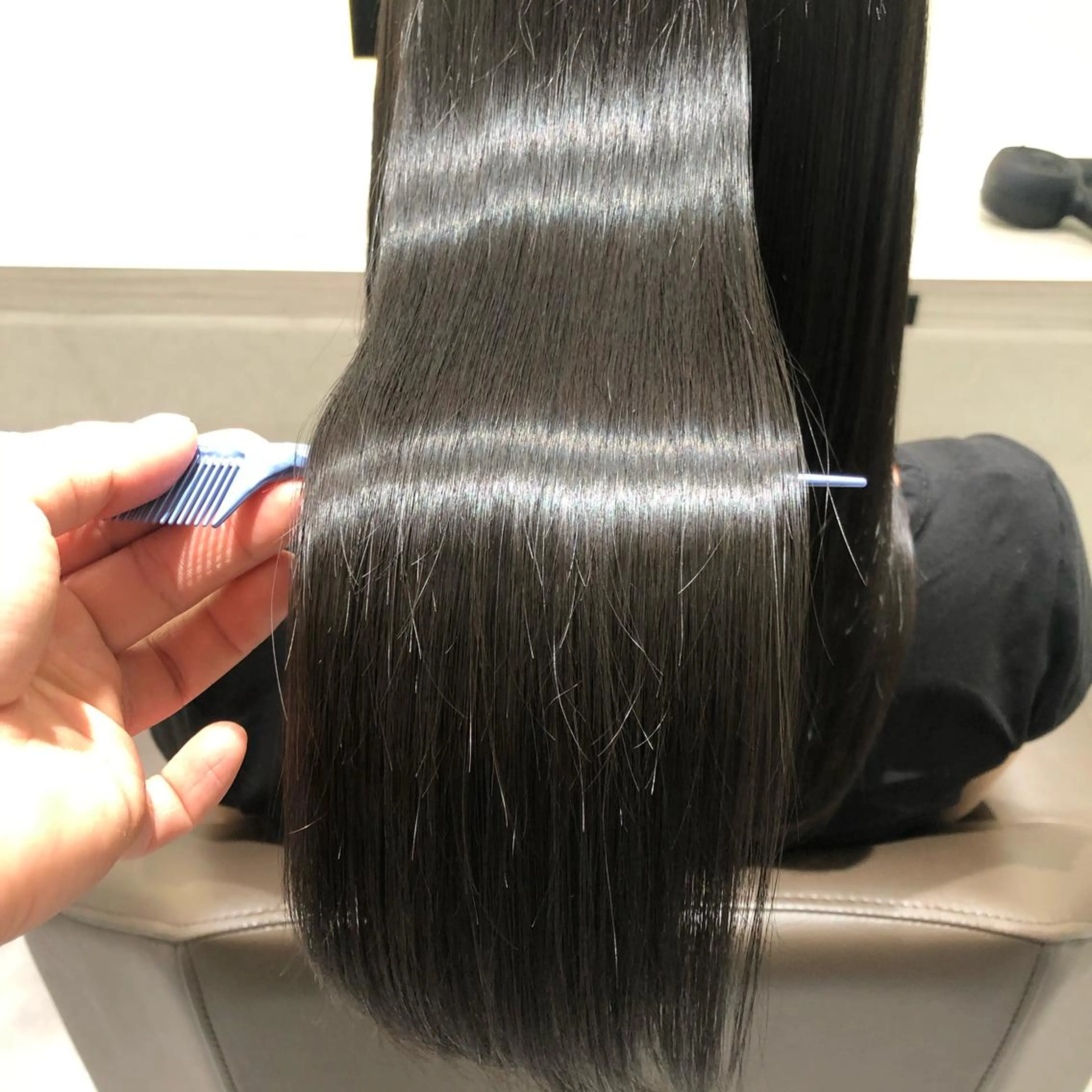 ロング ムトウセイマ/ 縮毛矯正/ブリーチのヘアスタイル