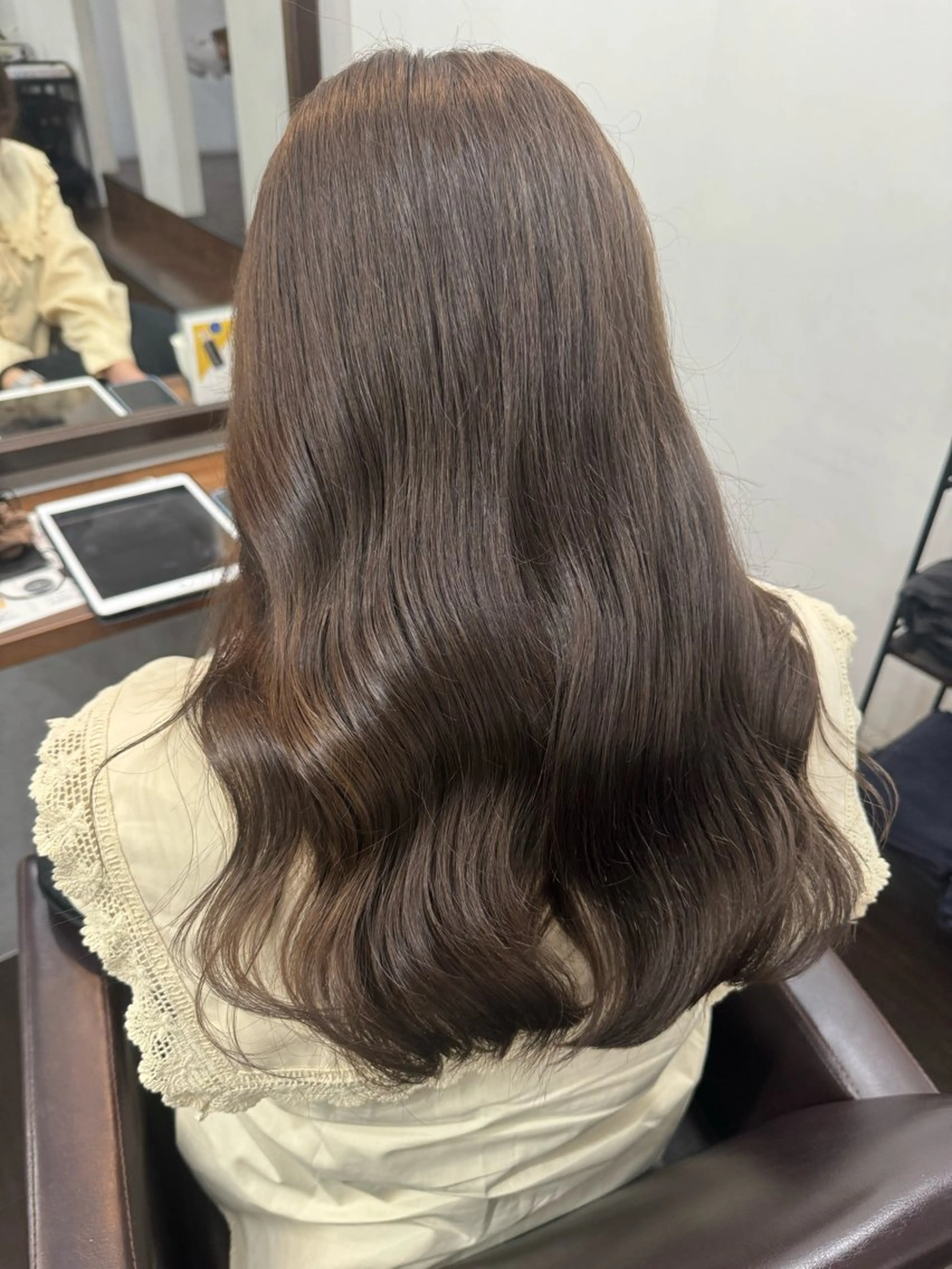 セミロング ヘアカラー トリートメント 難波 茜のヘアスタイル