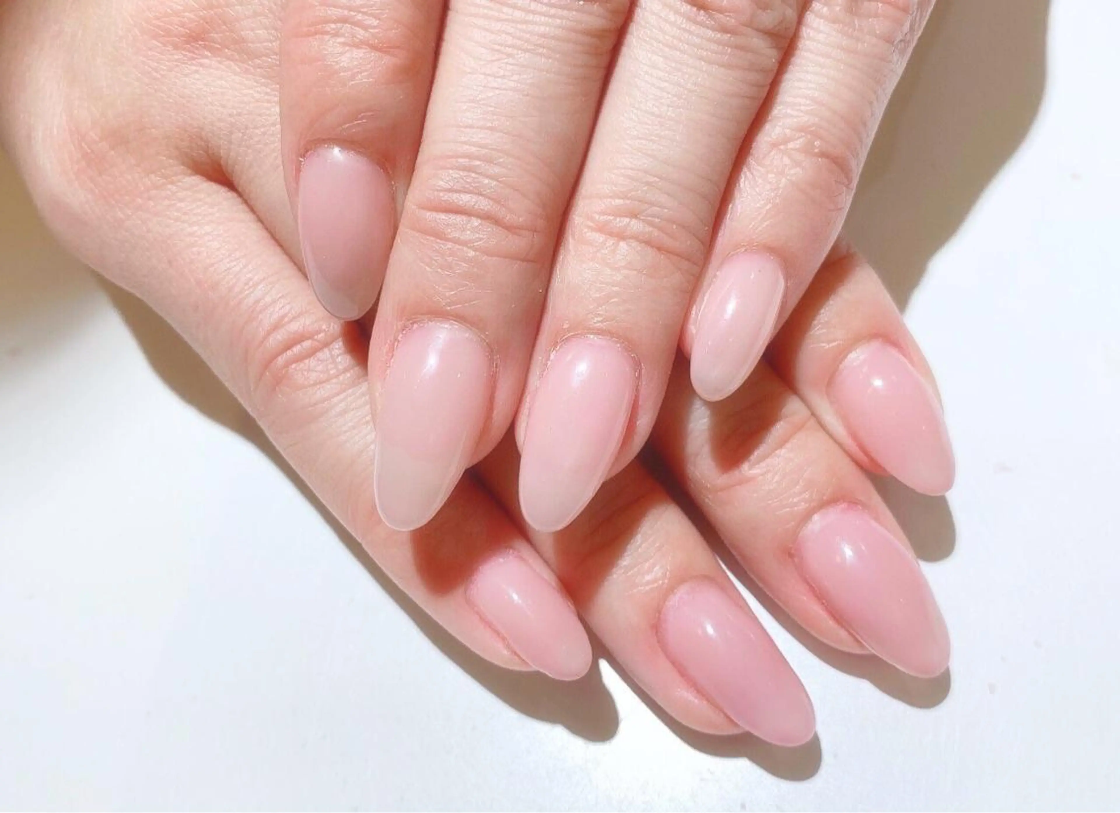 ネイル 保子 祐里香のヘアスタイル