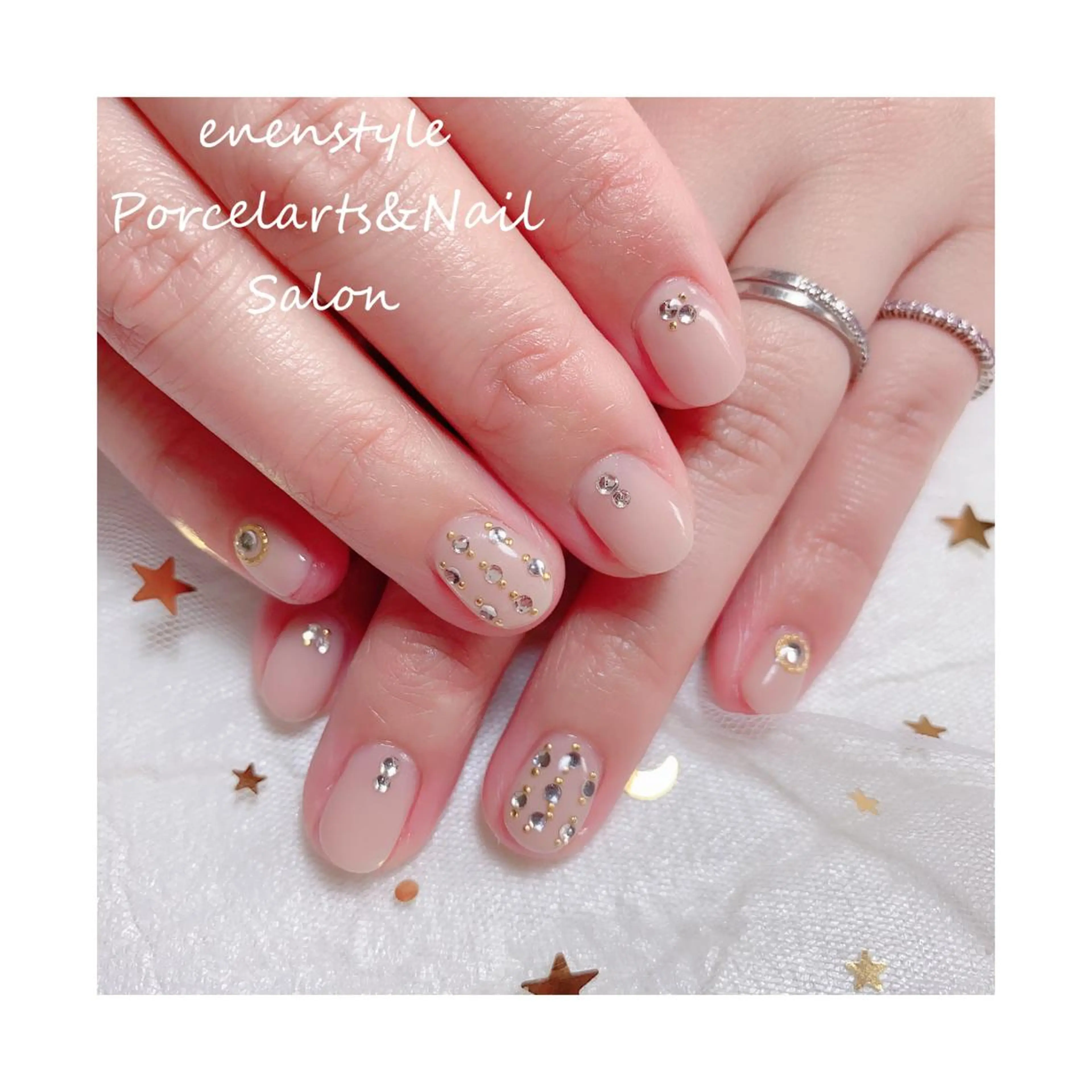 ショート ネイル ジェルネイル ニュアンスネイル オフィスネイル ワンカラーネイル パラジェル ハンドネイル 👑enen style👑のネイルデザイン