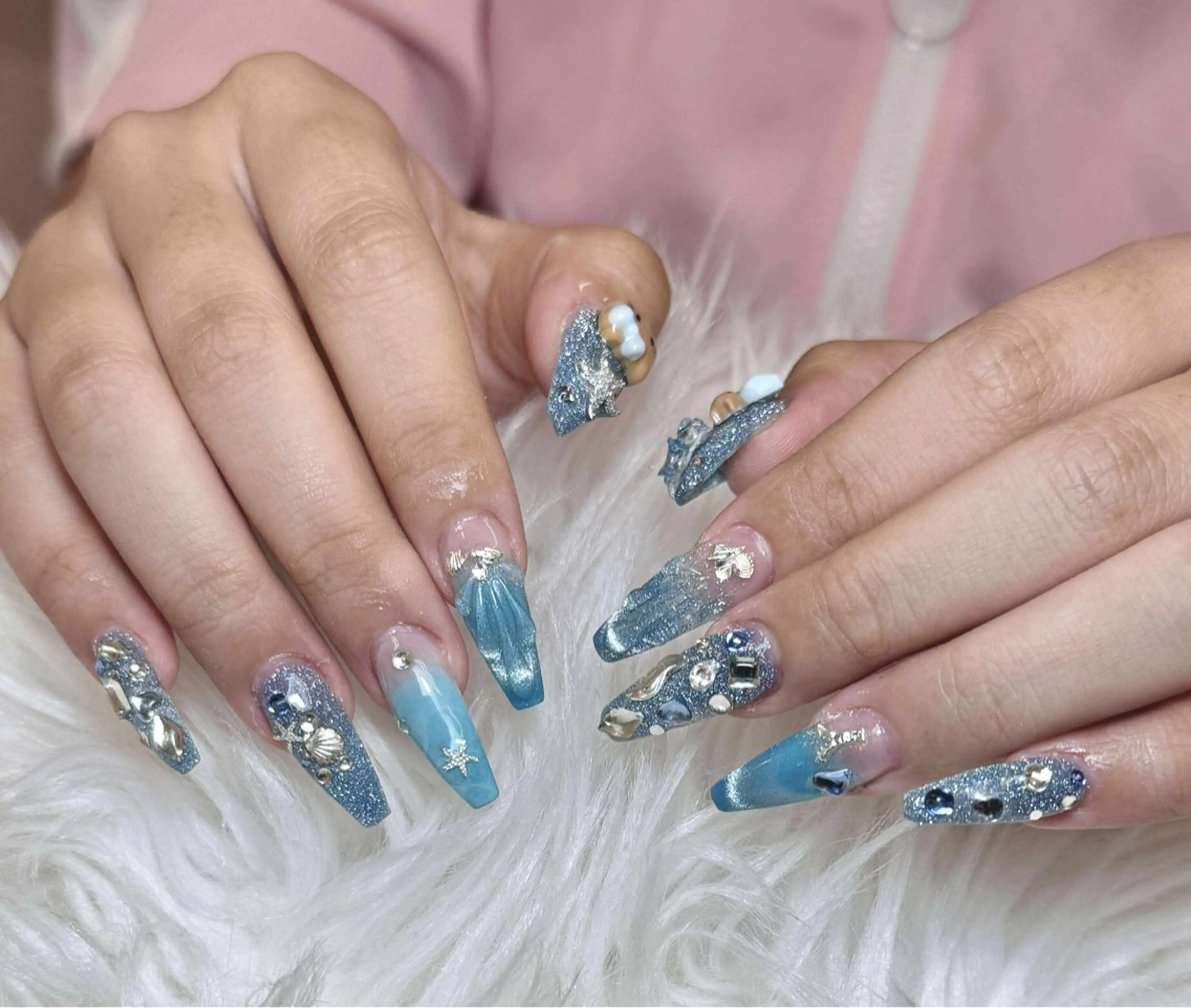 ネイル ハンドネイル ハンドケア Anh Nail 歌舞伎町のネイルデザイン