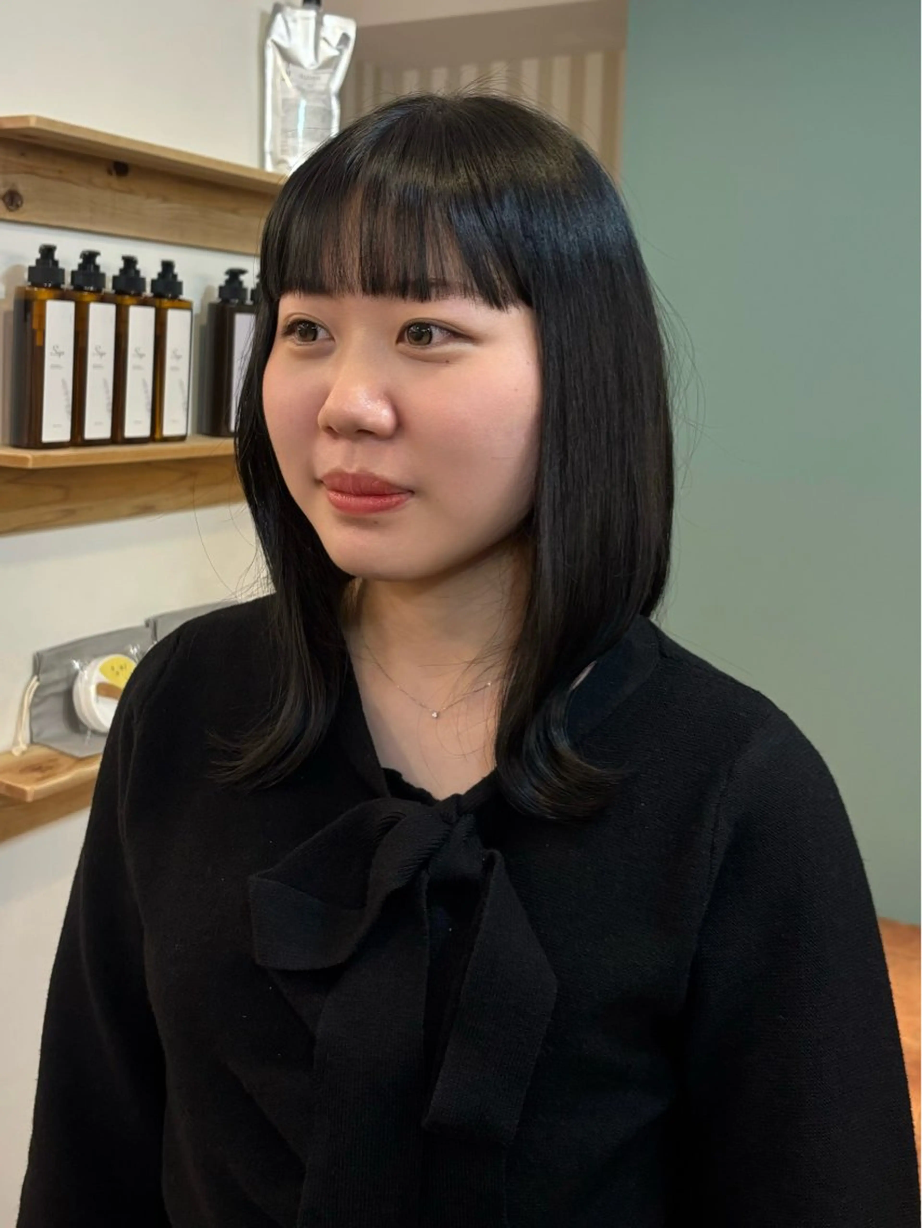 カラー 黒髪 ヘアカラー 國原 くるみのヘアスタイル