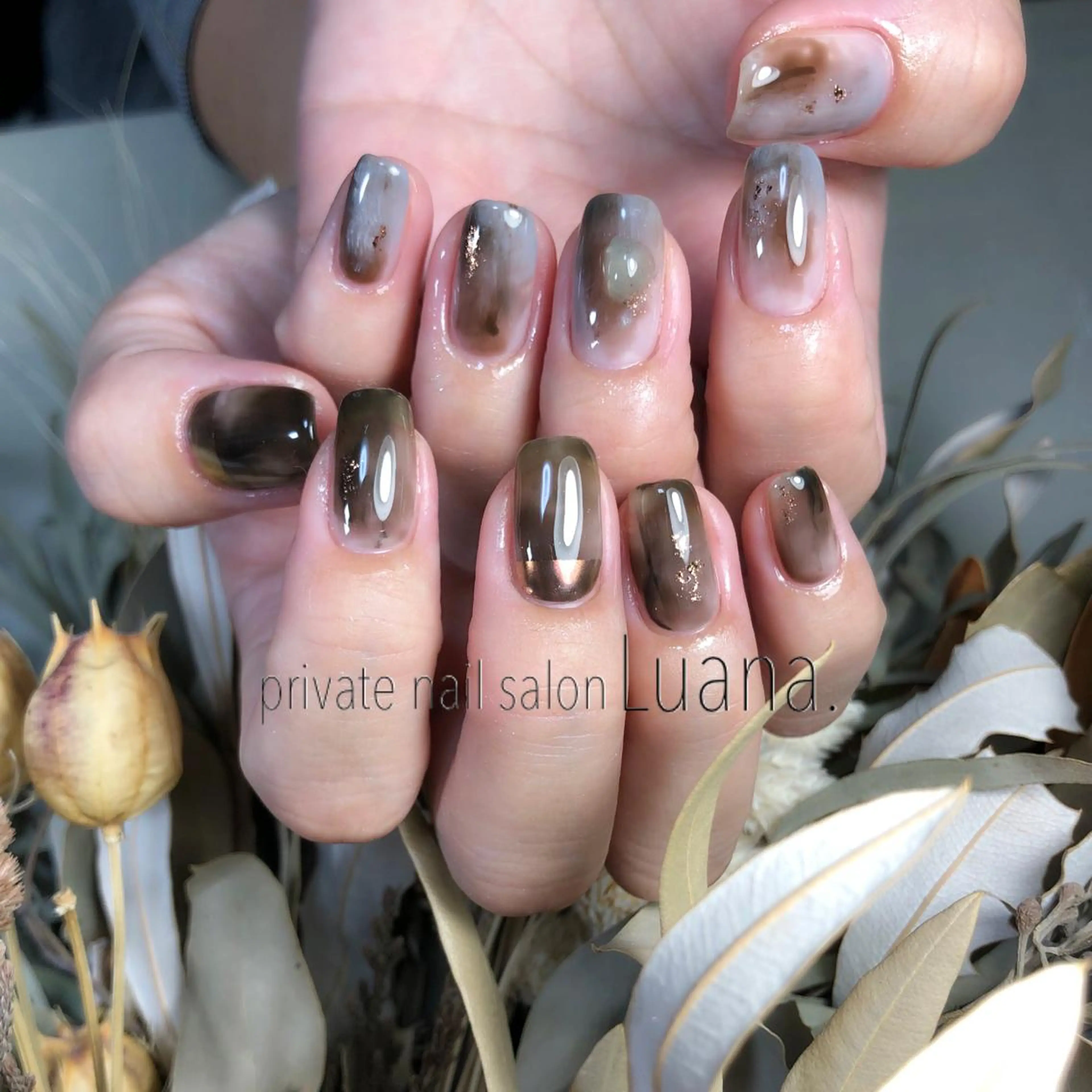 ネイル アートネイル atelier alle.のネイルデザイン