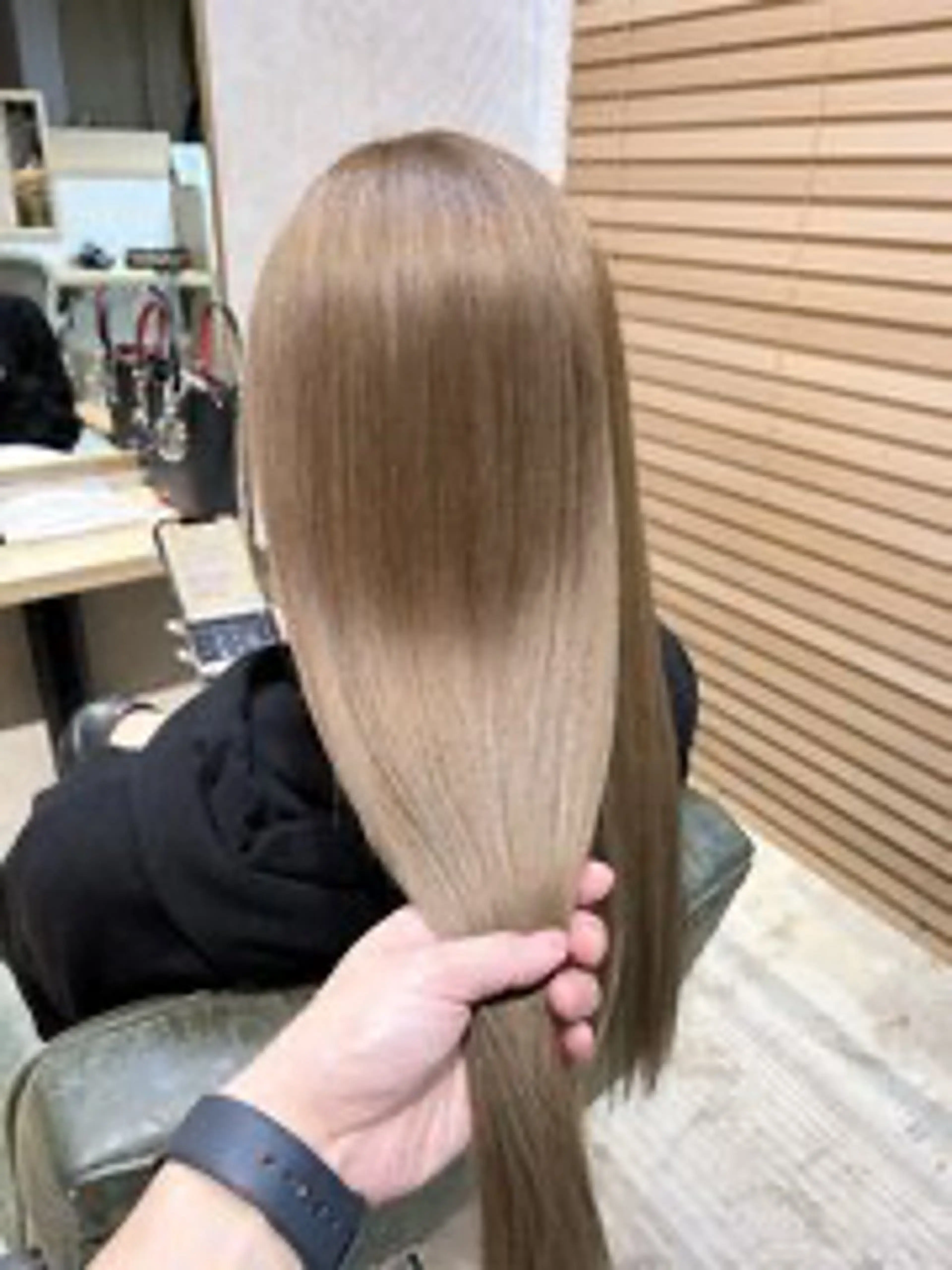 ロング 鈴木 未夢のヘアスタイル