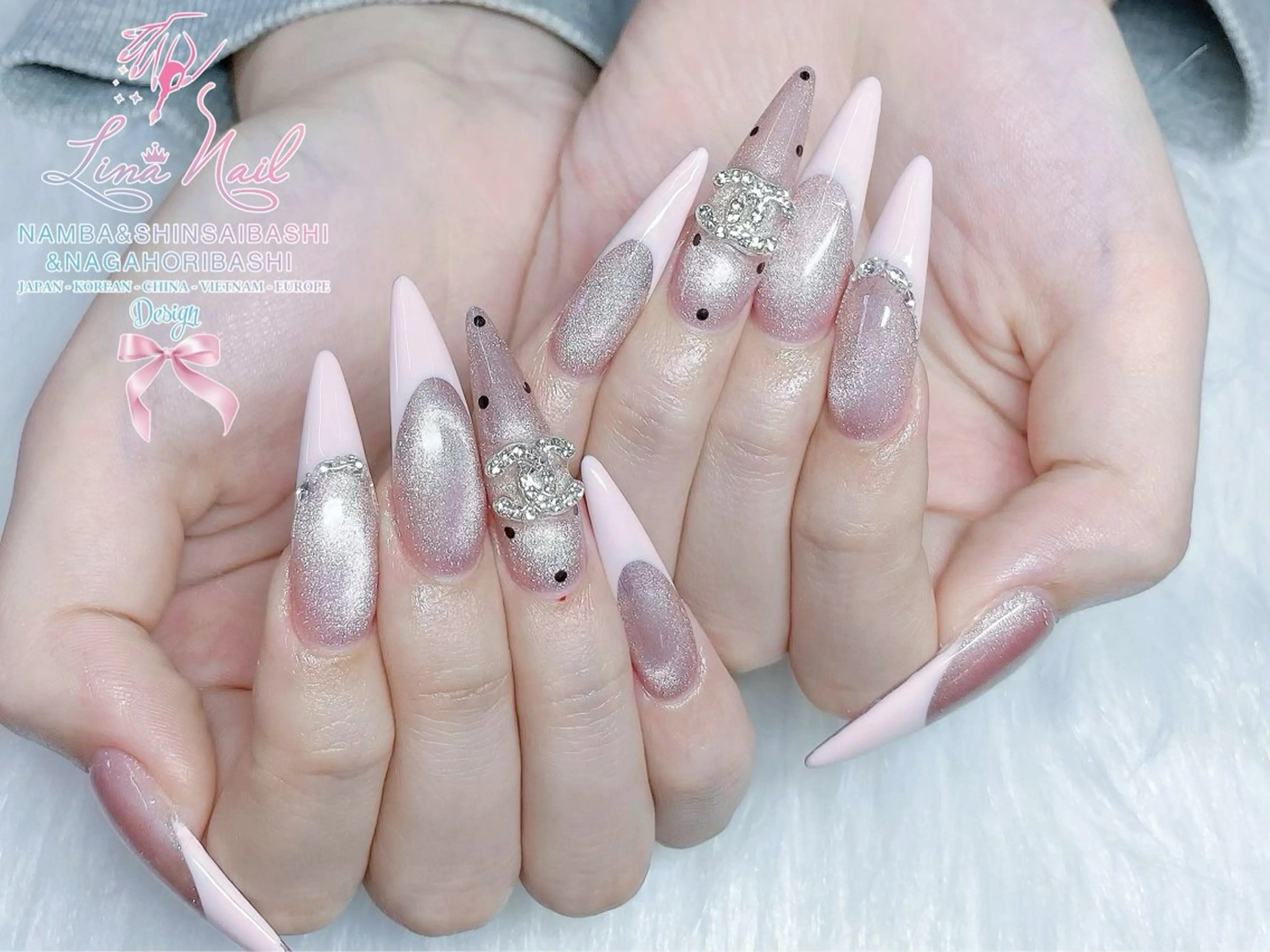 ロング 韓国風ヘア ロング クリスマス ハンドネイル Linanail Nambaのネイルデザイン