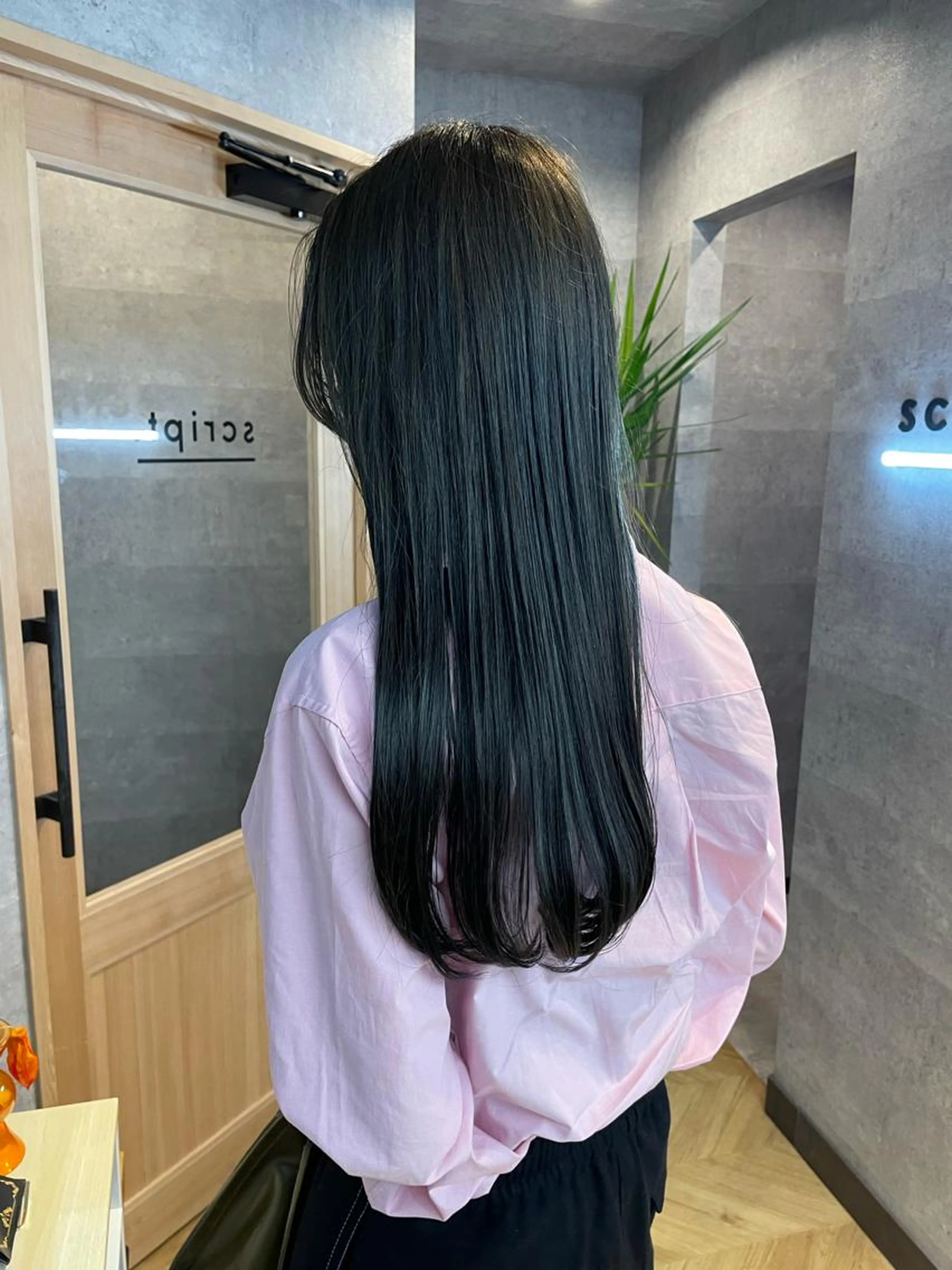 人気No. 1🌸平日限定◎ カット+カラー(アディクシー、イルミナカラー)+頭浸浴+ハホニコトリートメント🧴の写真