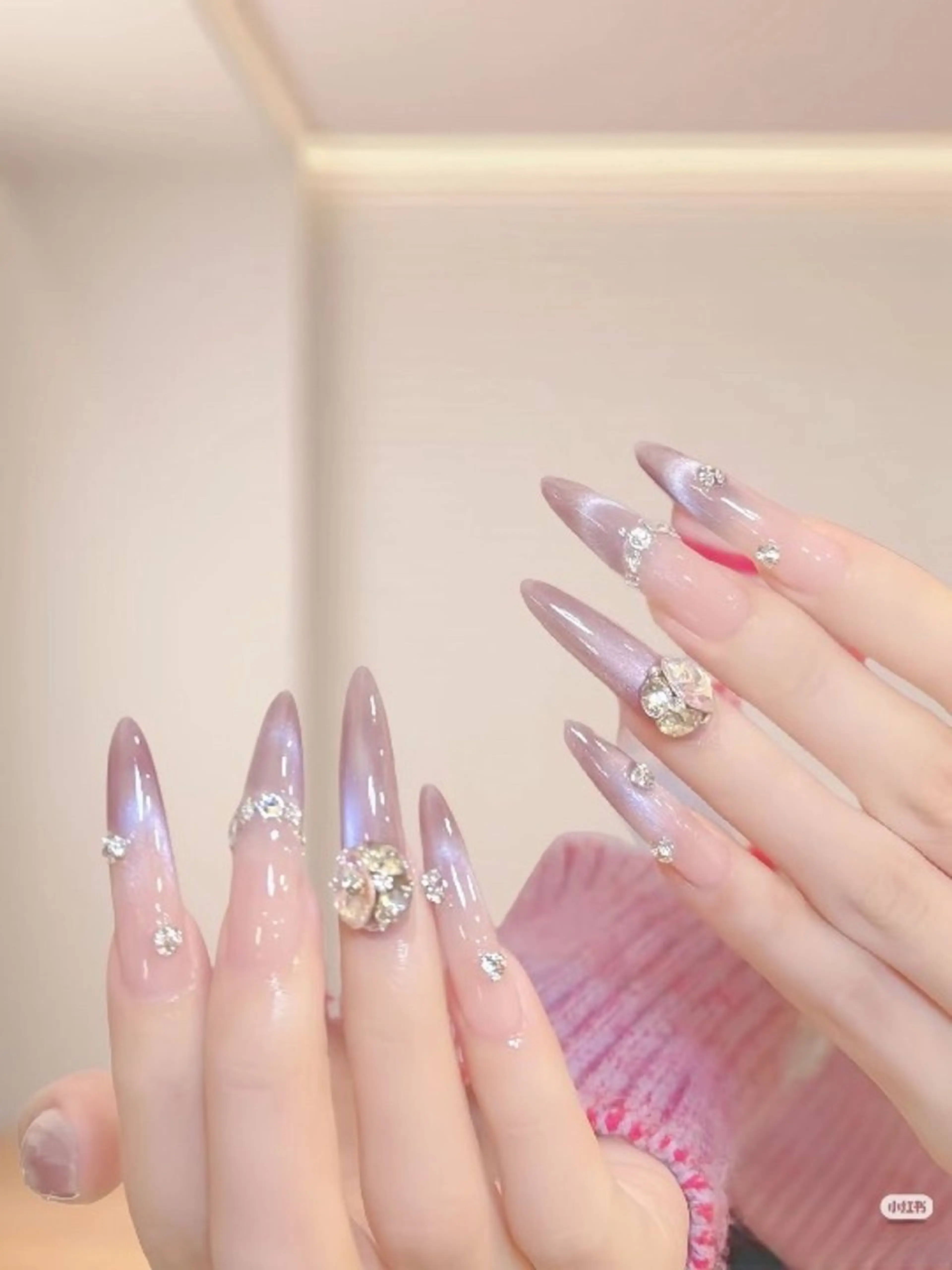 カラー グラデーションカラー ピンクカラー ハンドネイル AIN Nailのネイルデザイン