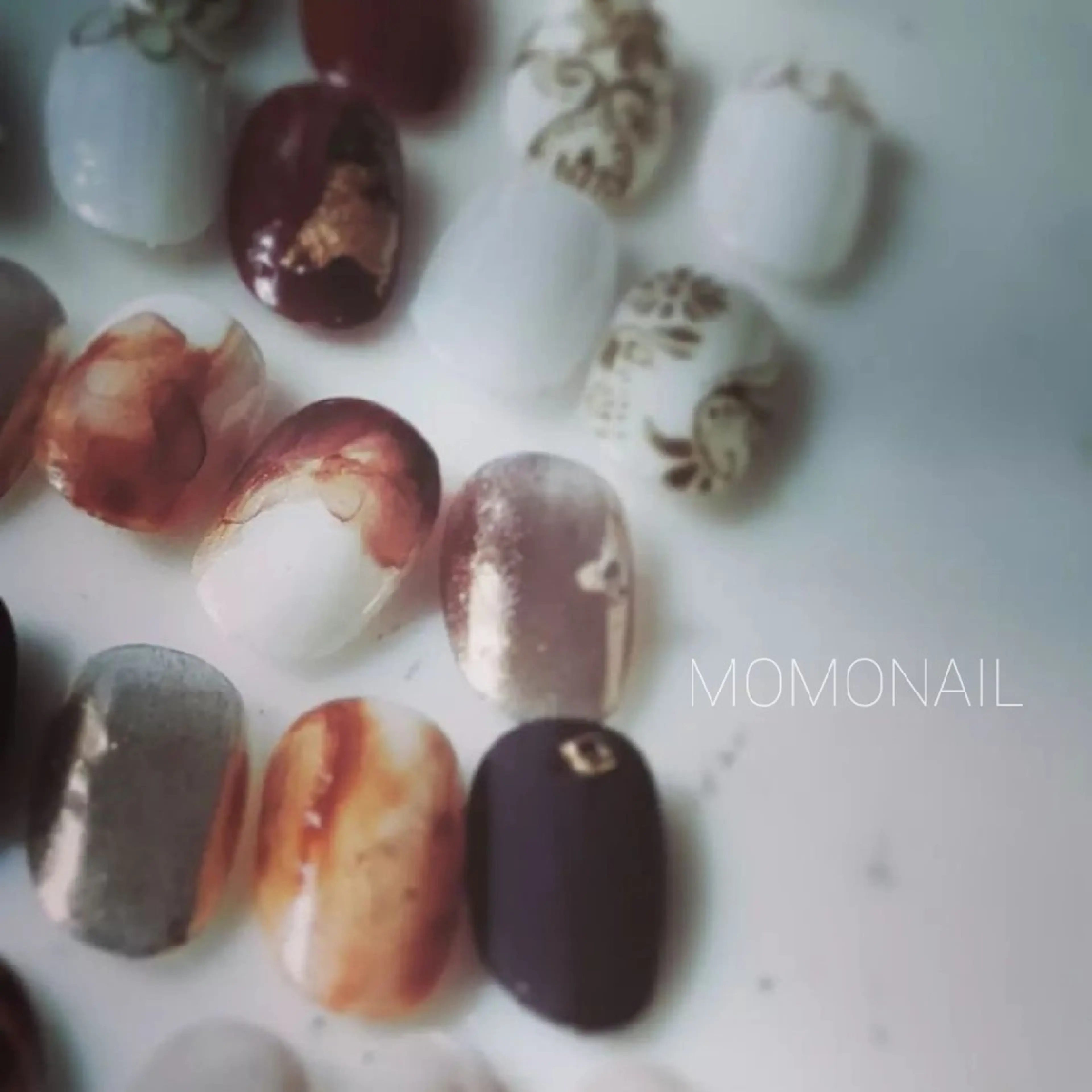 ミディアム MOMO NAILのネイルデザイン