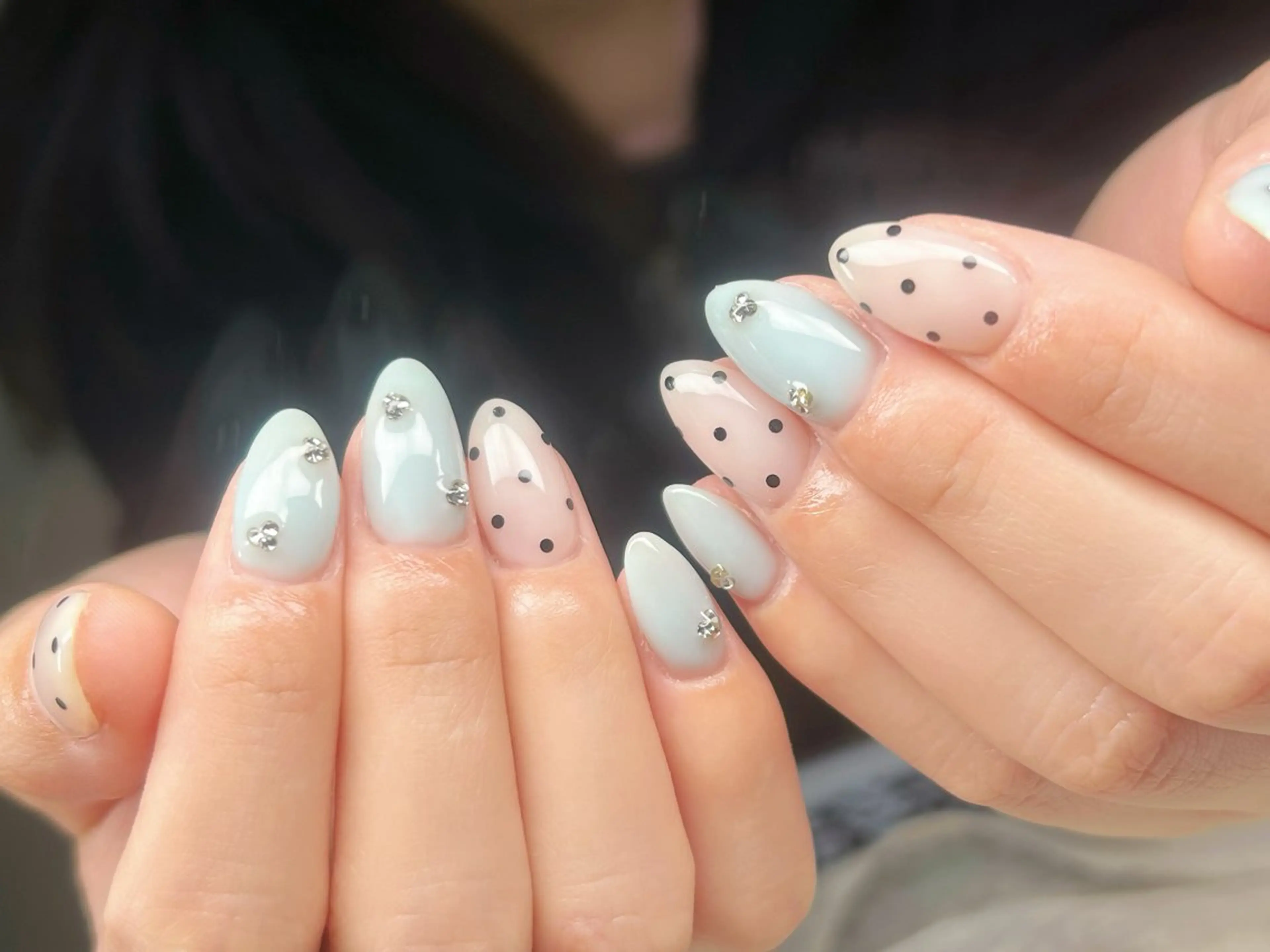 ネイル アートネイル チークネイル 成人式 入学式 長さ出し ハンドネイル Lino Nailのネイルデザイン