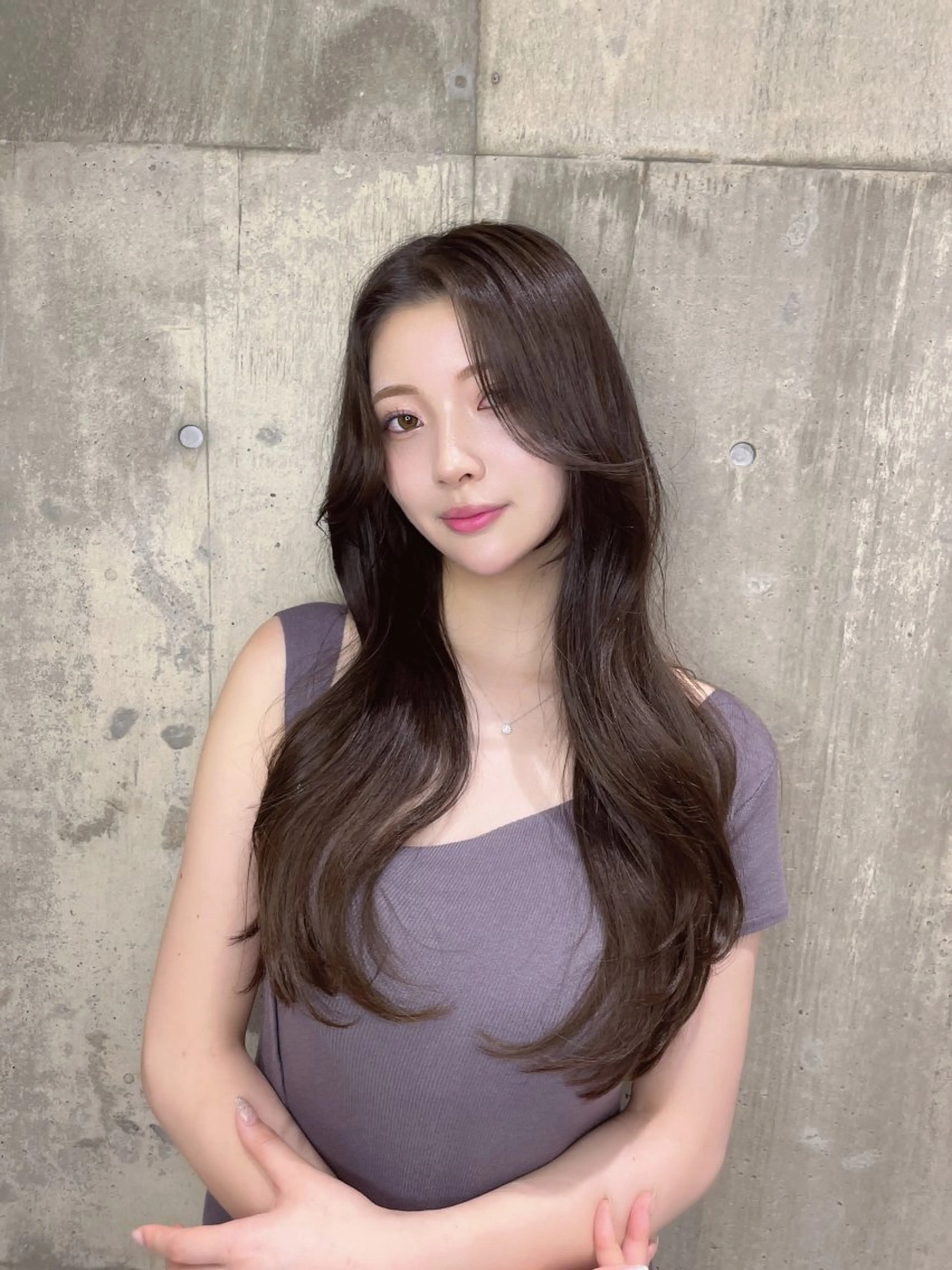 ロング カラー グレージュ オリーブグレージュ オリーブグレー 韓国風ヘア レイヤーカット カット ヘアカラー トリートメント 寺島 圭人のヘアスタイル