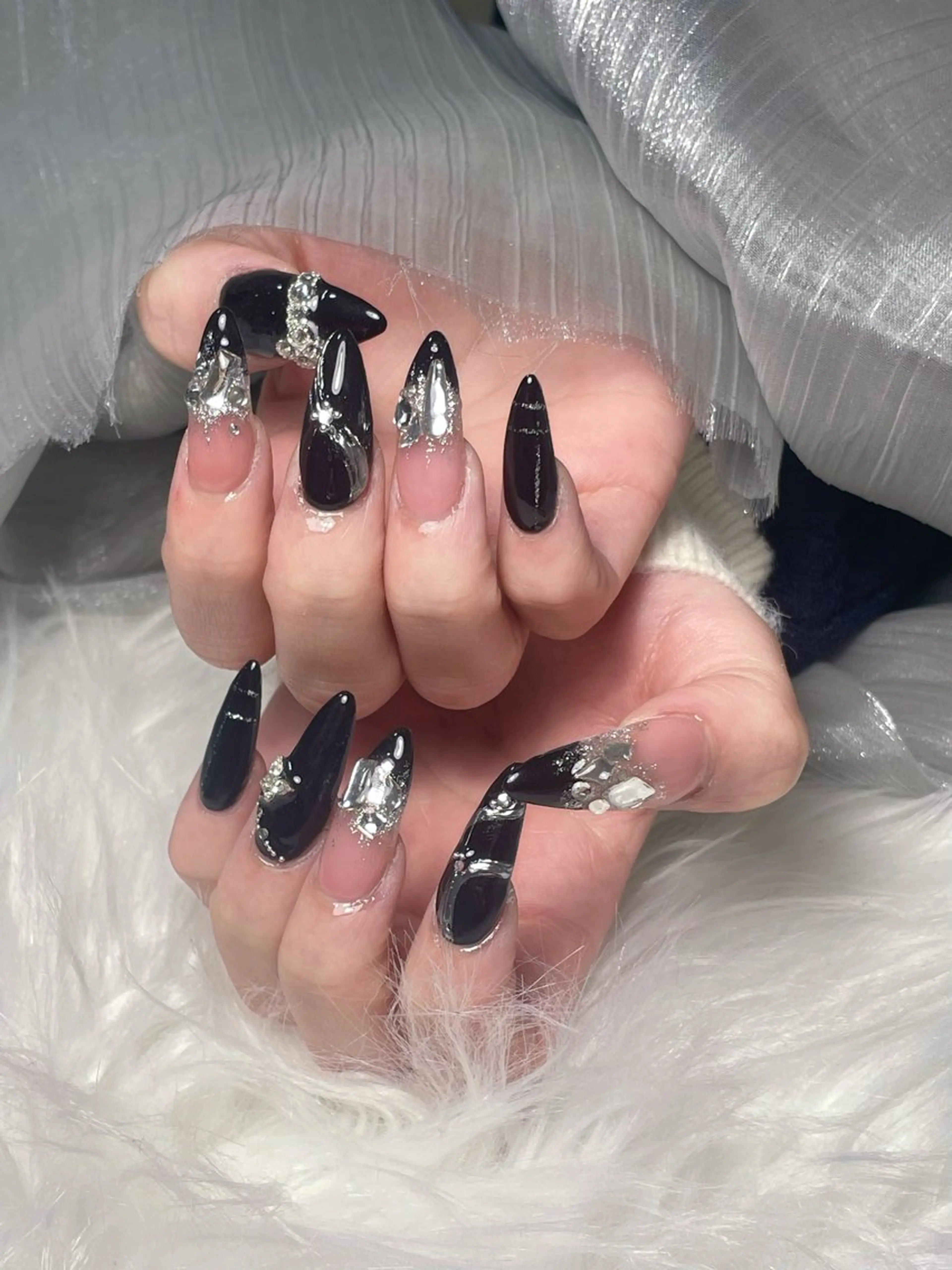 ネイル アートネイル ミラーネイル ハンドネイル salon luge あめ🍬のネイルデザイン