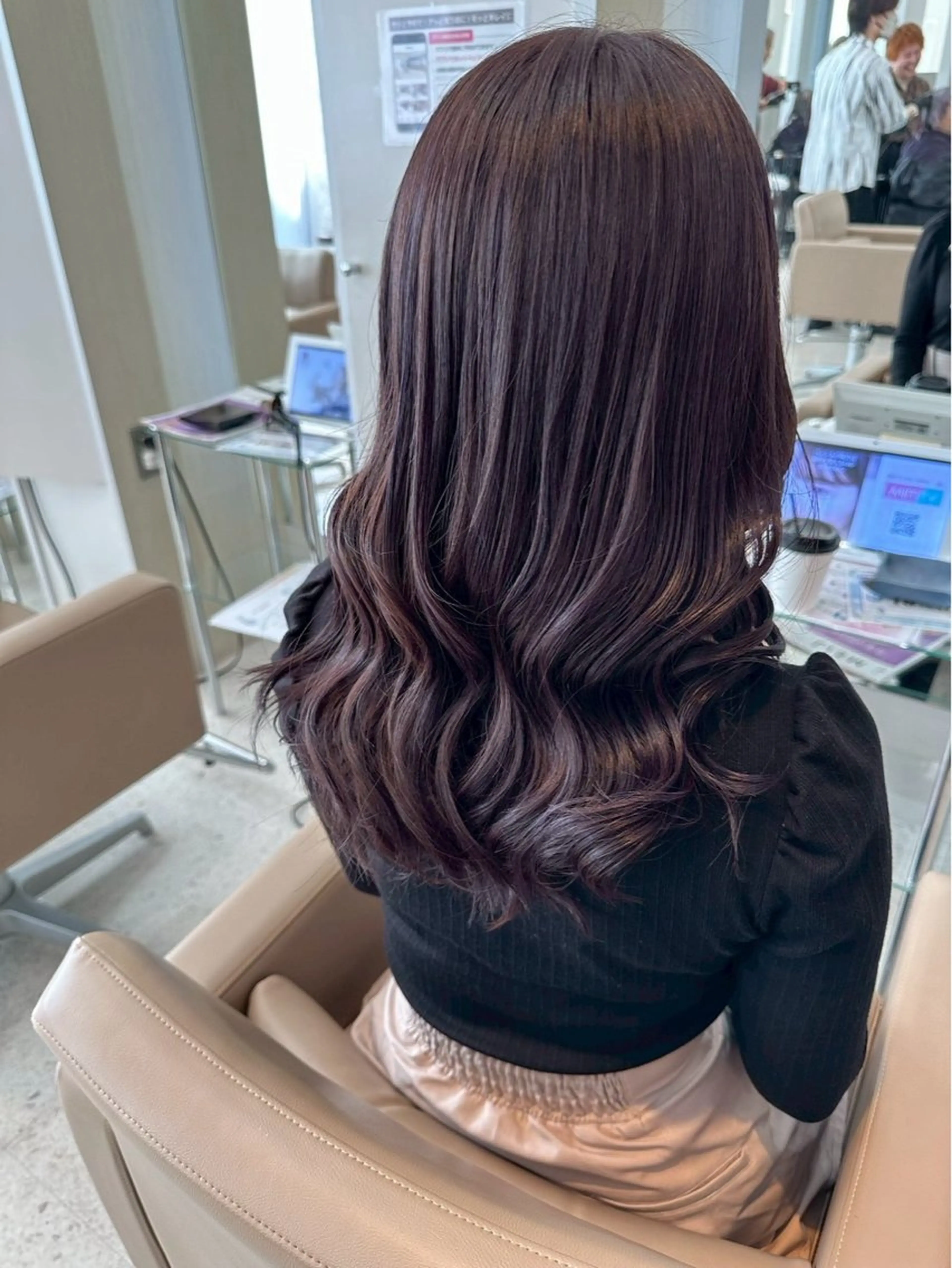 セミロング CoReまぁくん 癖毛お悩み専門のヘアスタイル