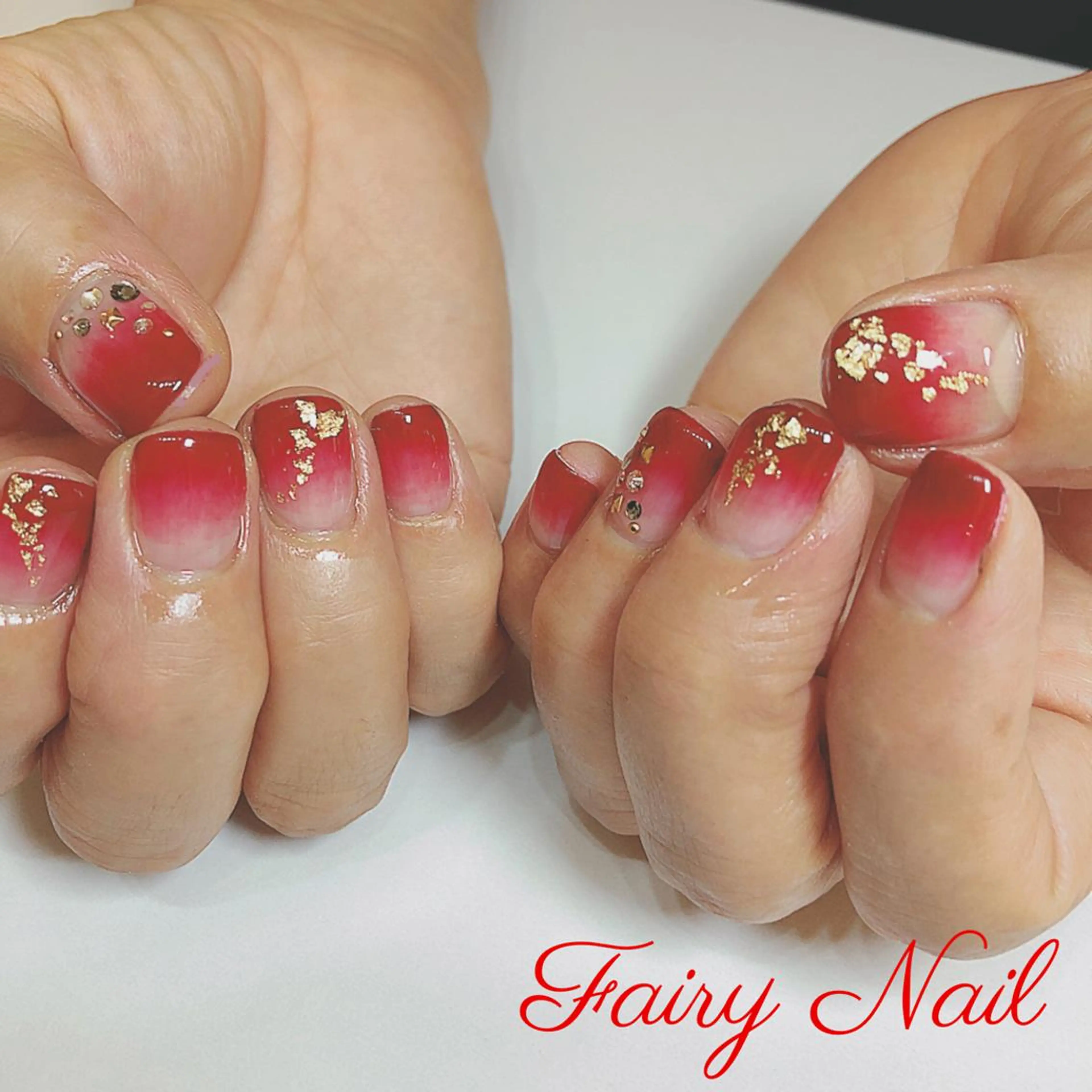 ネイル ボルドー ゴージャス グラデーション Fairy nailのネイルデザイン