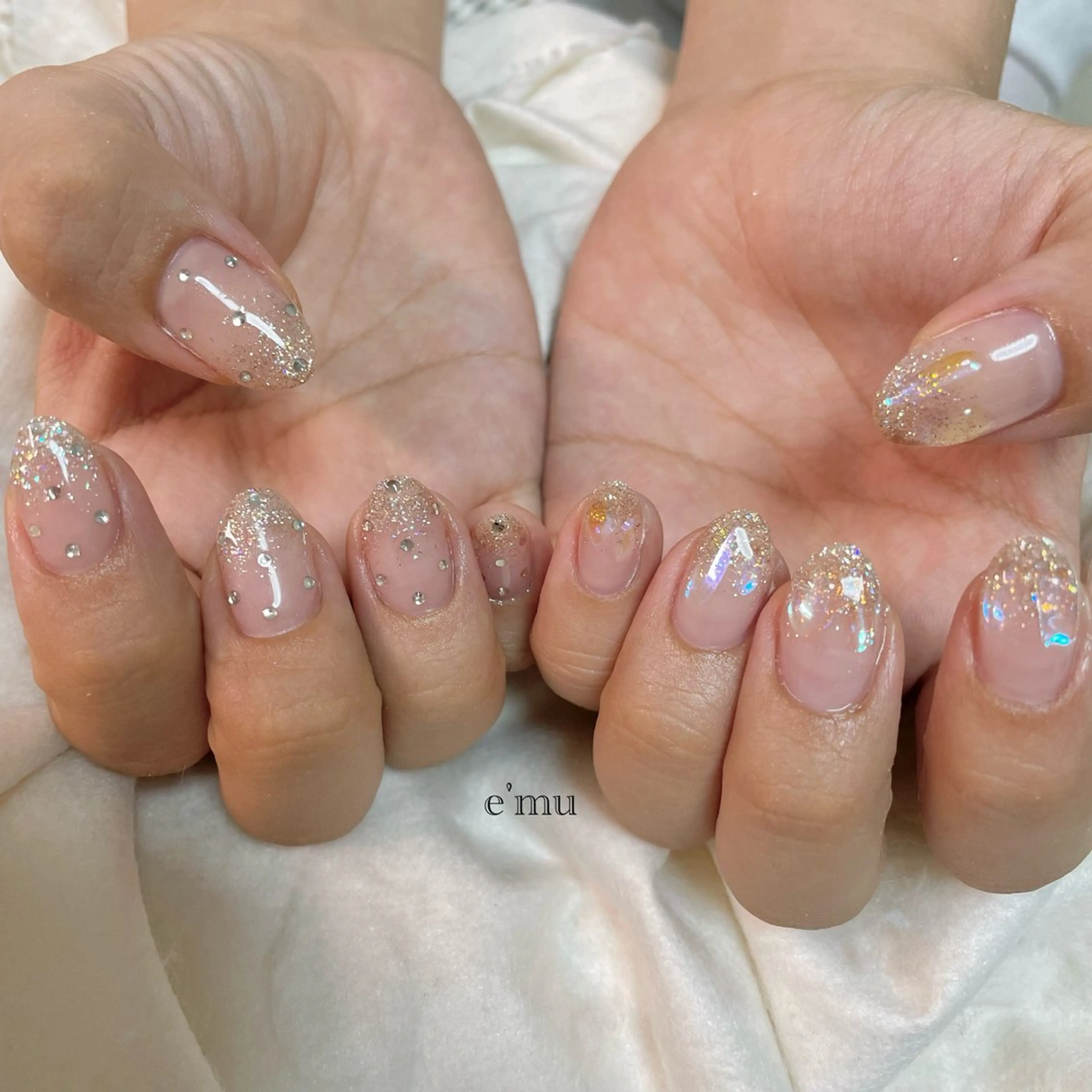 ネイル キラキラネイル 韓国ネイル ハンドネイル nail salon e'mu💐のネイルデザイン