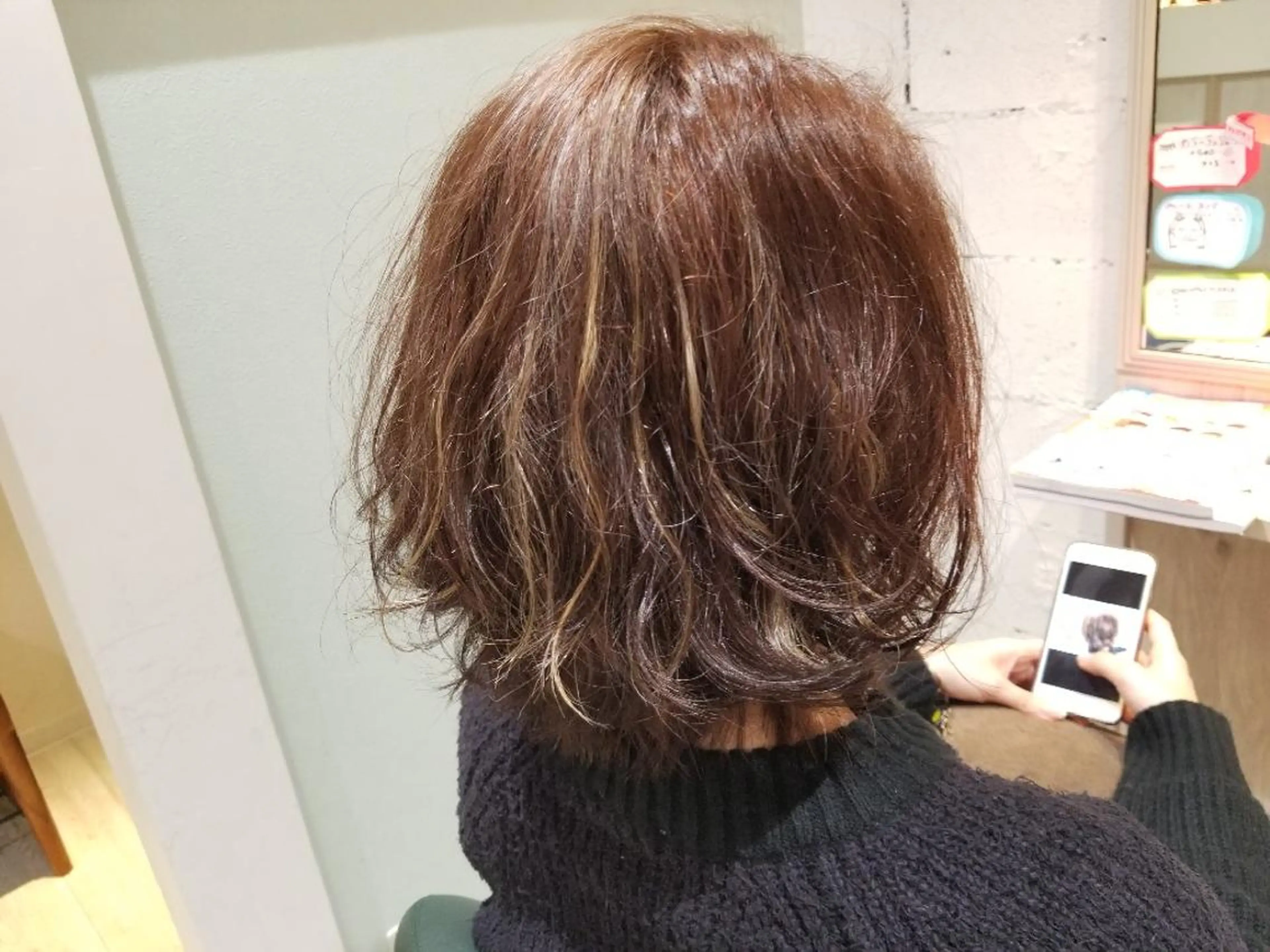 ショート カラー パーマ ハイライトカラー ハイライト SAKURA (サクラ)のヘアスタイル