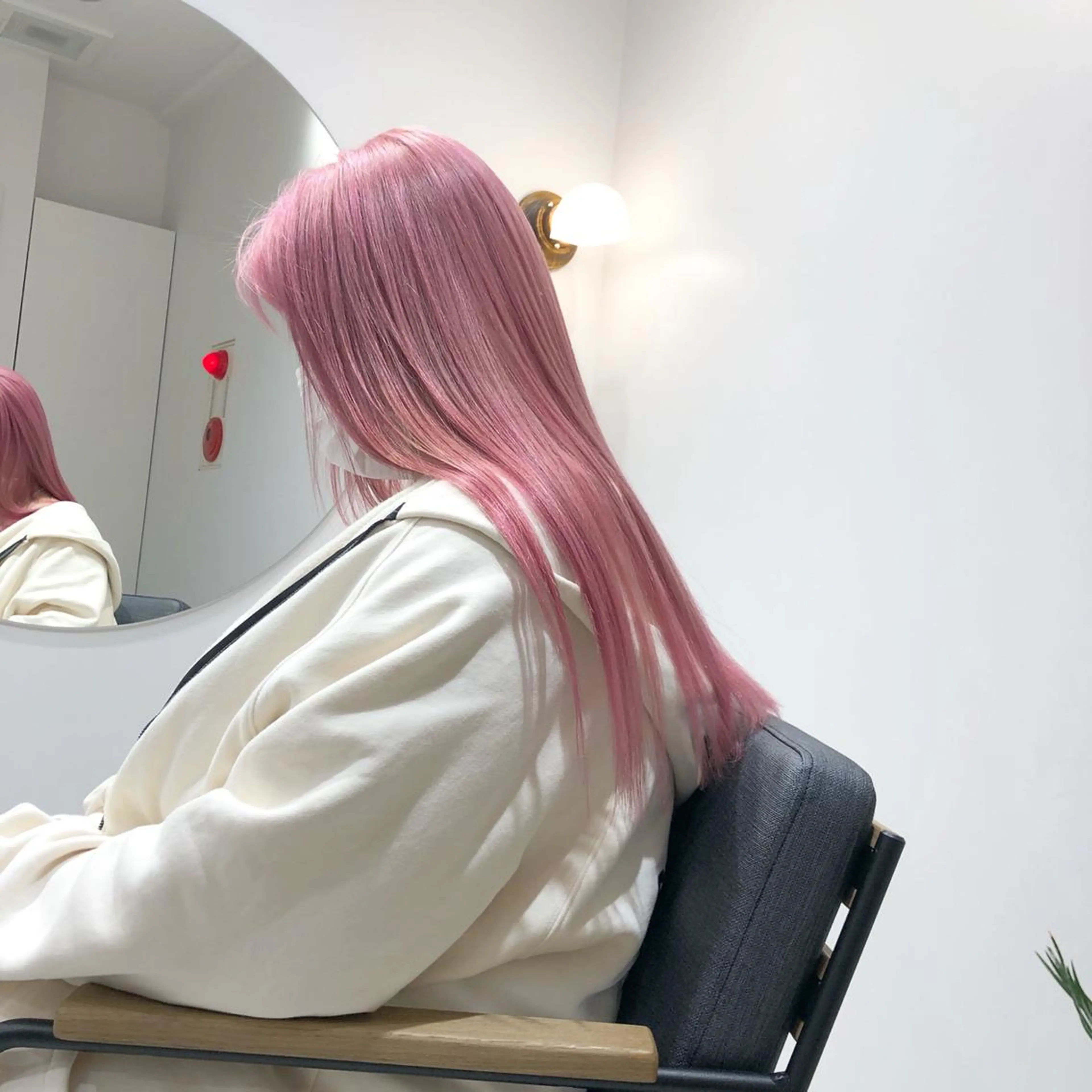 セミロング ヘアカラー 🌸ハイトーン 新田　廉 🌸のヘアスタイル