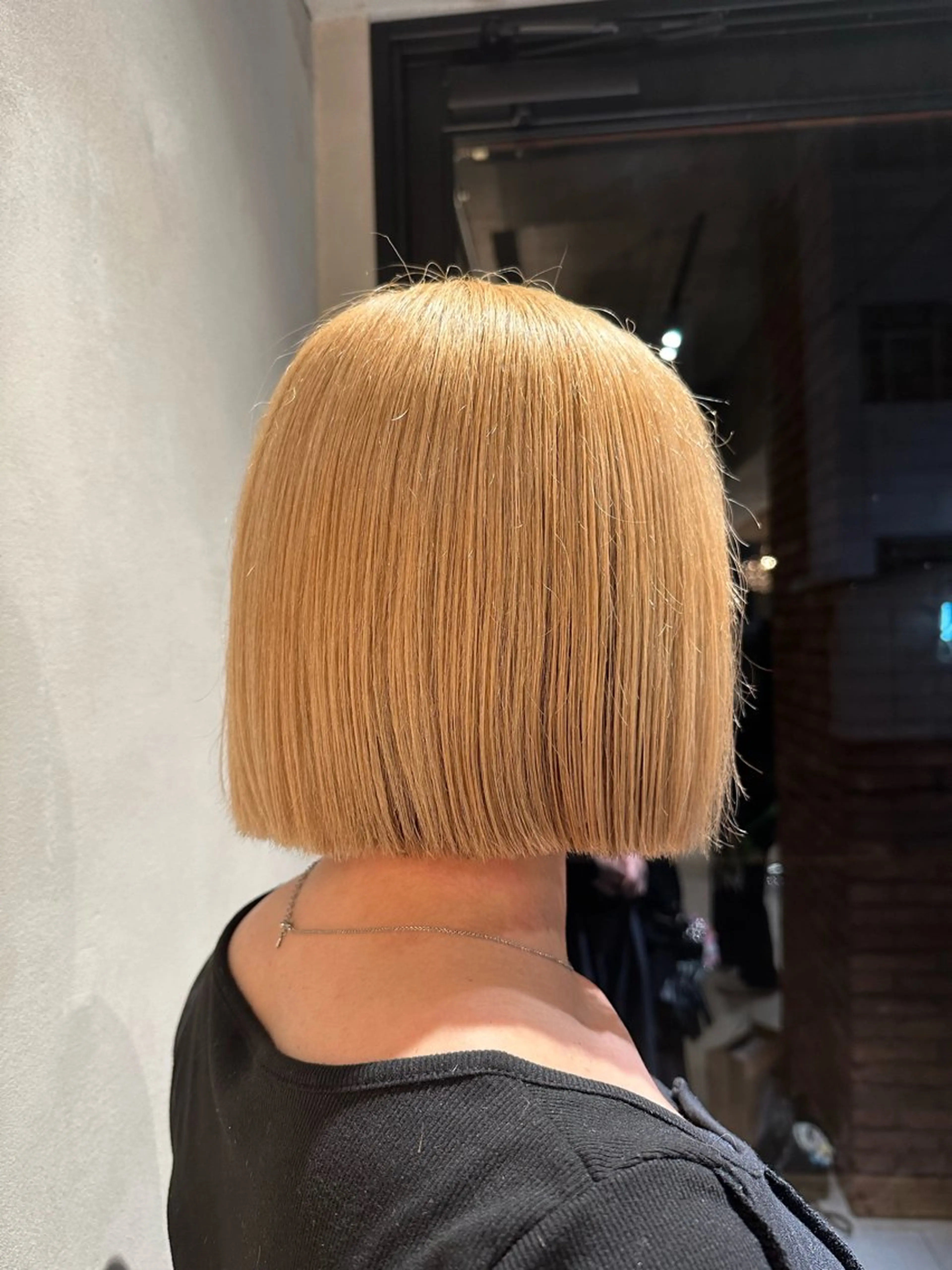 カラー ブロンド ボブ カット ヘアカラー AIKA🤍 カットモデル募集🫧のヘアスタイル