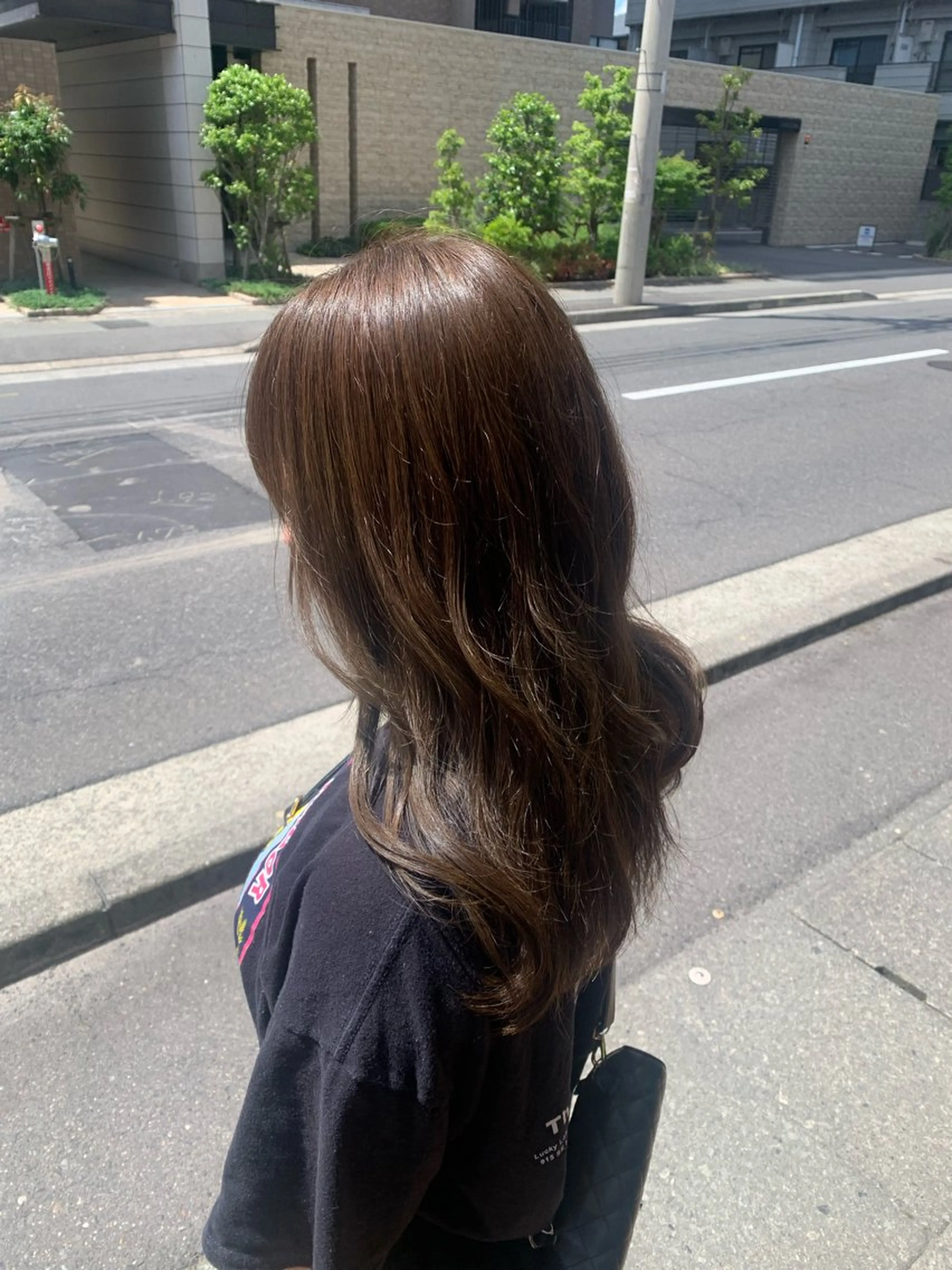 セミロング カラー ベージュカラー オリーブベージュ トリートメント ヘアカラー 𝑯𝑨𝑹𝑬 🧦𝑨𝑶𝑰のヘアスタイル